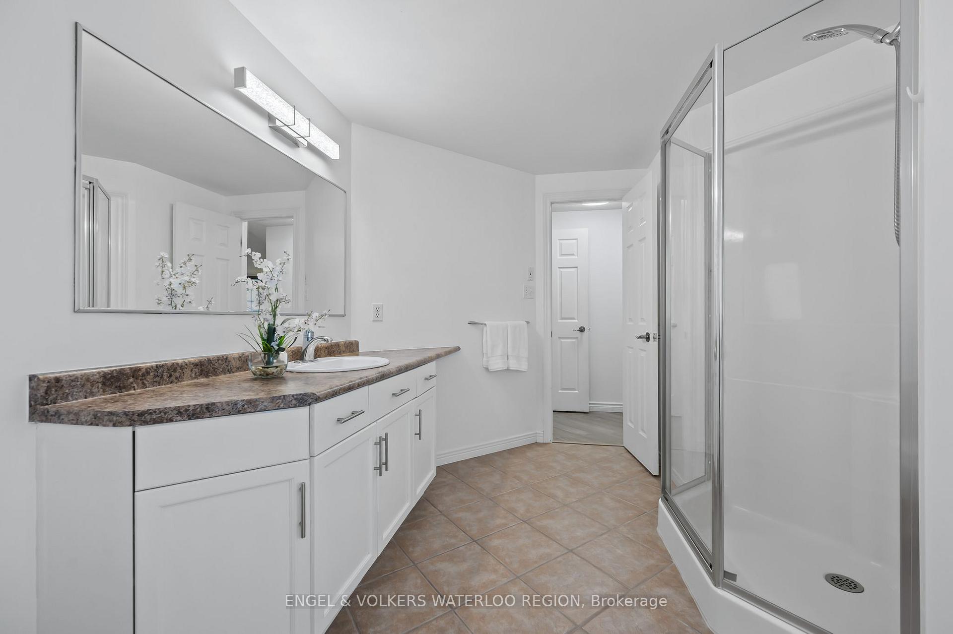Photo 34 of 89 Winifred Street, Kitchener, Pioneer Tower West — HOMEH