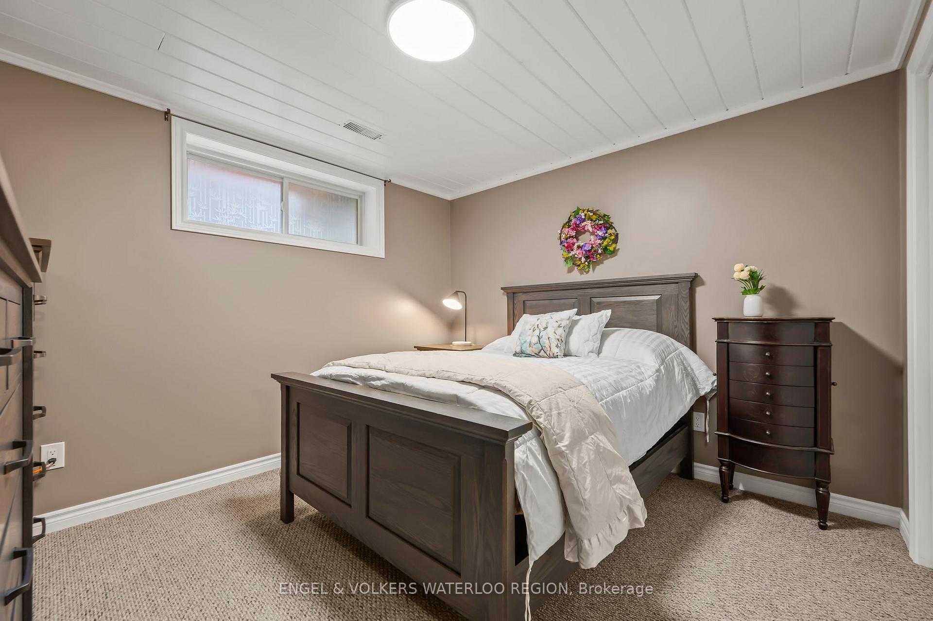 Photo 42 of 89 Winifred Street, Kitchener, Pioneer Tower West — HOMEH