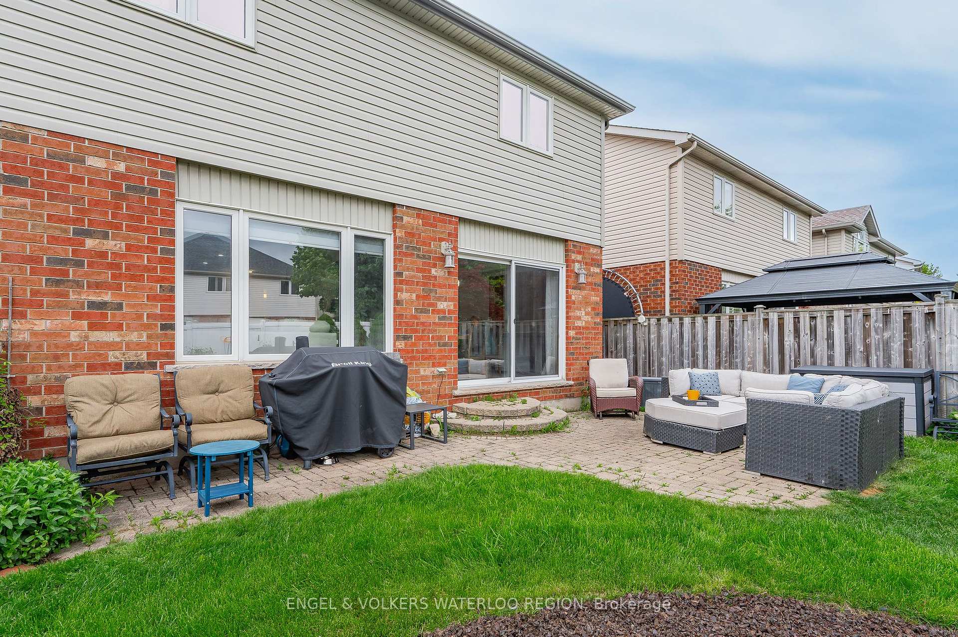 Photo 45 of 89 Winifred Street, Kitchener, Pioneer Tower West — HOMEH