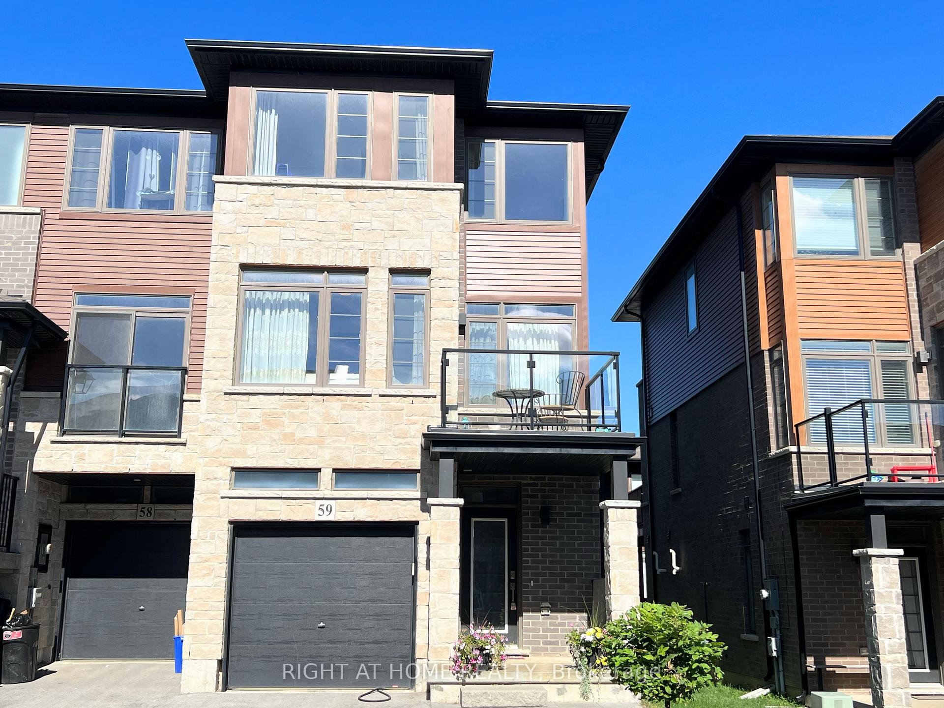 Photo 2 of Unit 59, 30 Times Square Boulevard, Hamilton, Stoney Creek Mountain — HOMEH