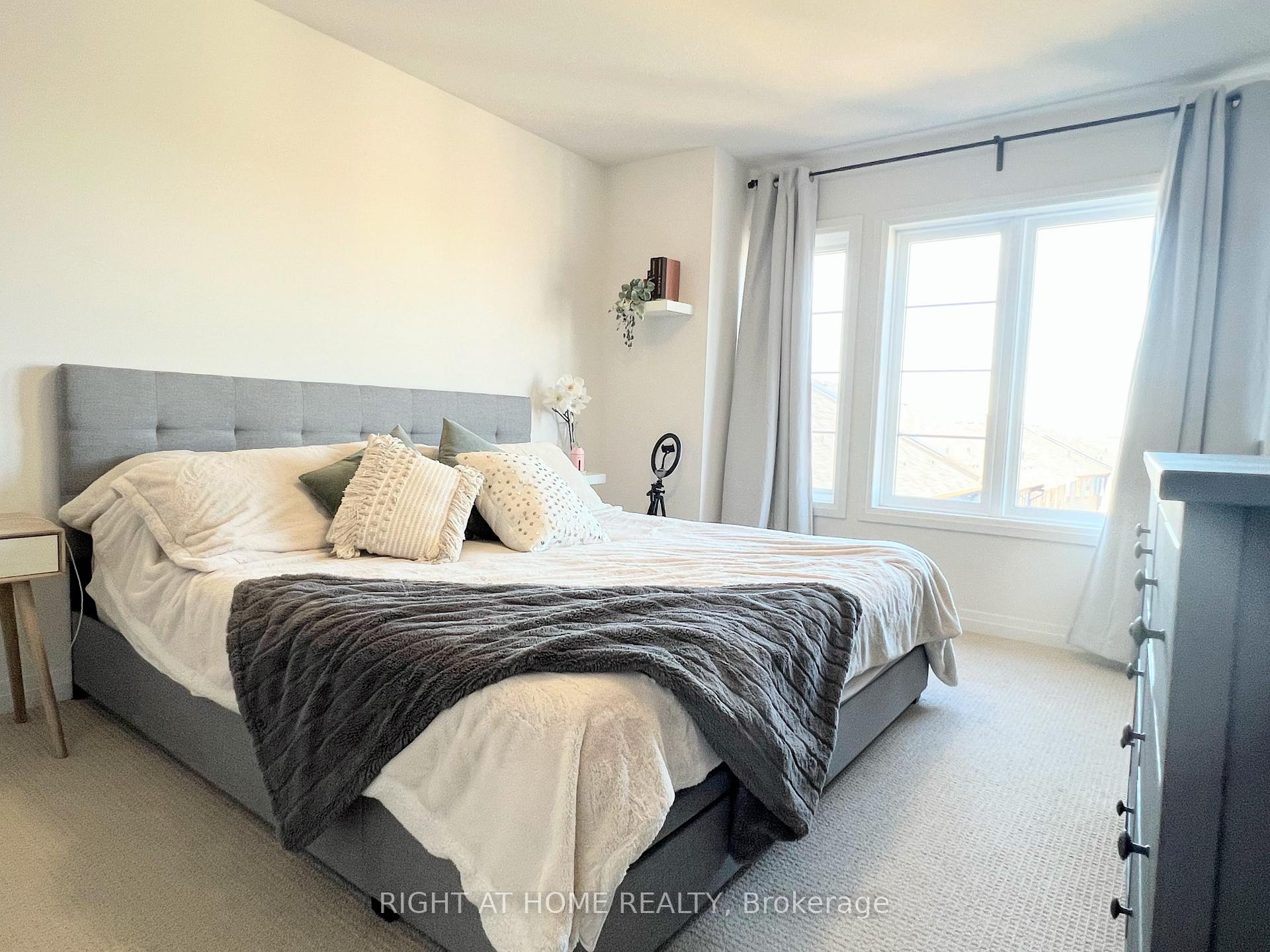 Photo 14 of Unit 59, 30 Times Square Boulevard, Hamilton, Stoney Creek Mountain — HOMEH