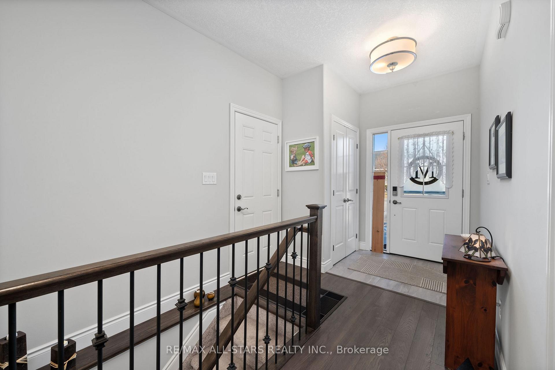 Photo 2 of 152 Sorbie Crescent, Loyalist, Amherstview — HOMEH