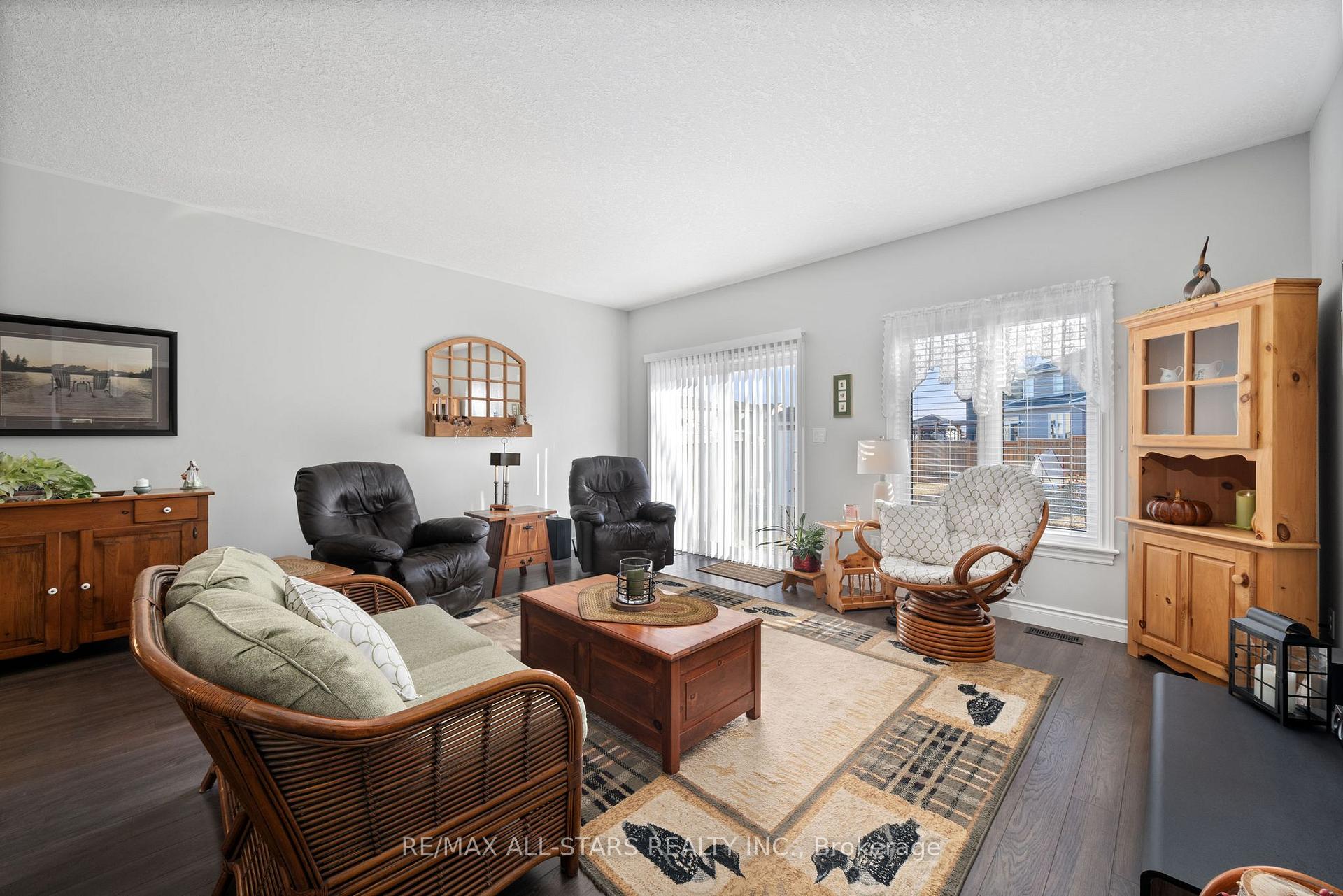 Photo 11 of 152 Sorbie Crescent, Loyalist, Amherstview — HOMEH