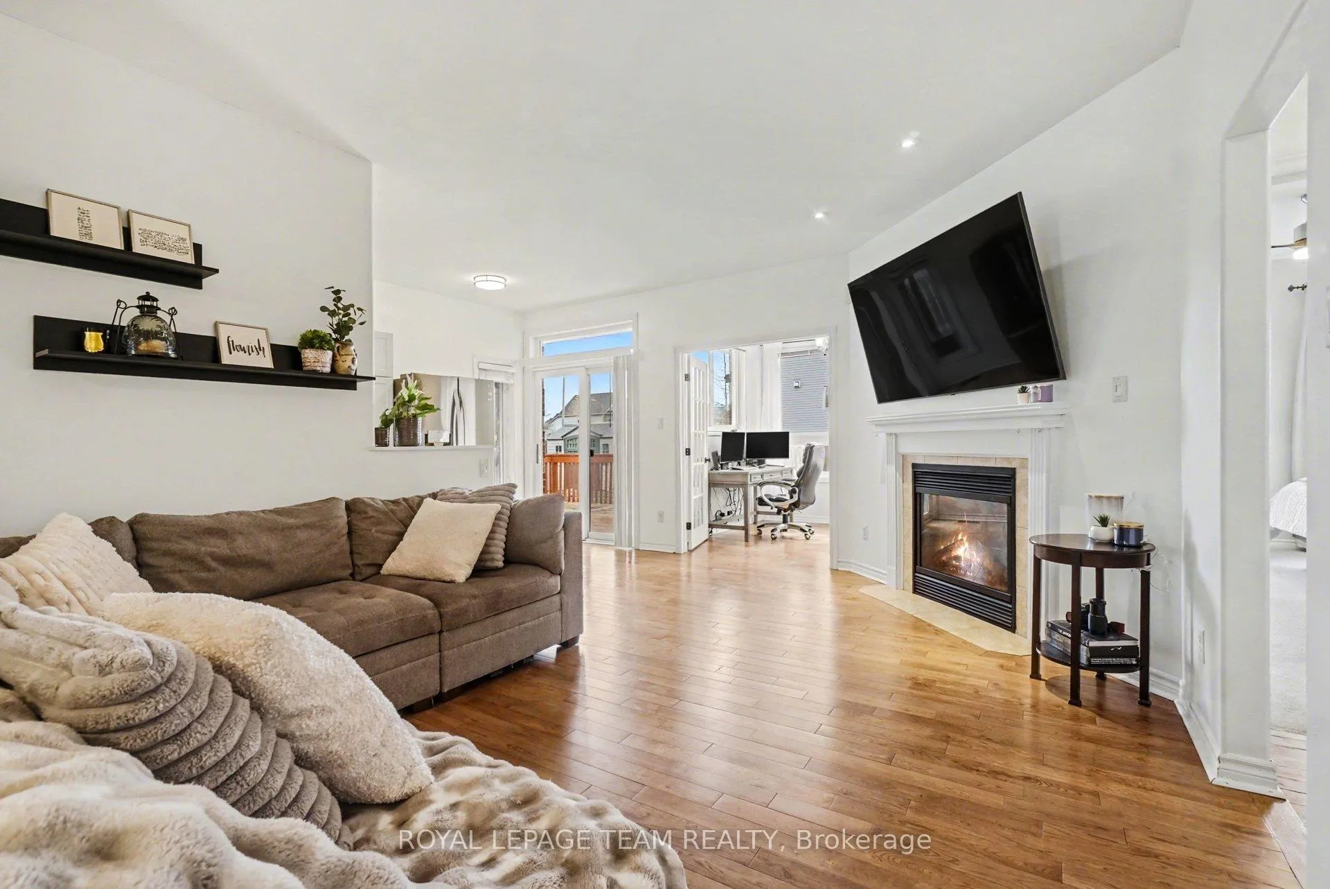 Photo 6 of 689 Vermillion Drive, Ottawa, Riverside South/Gloucester Glen — HOMEH