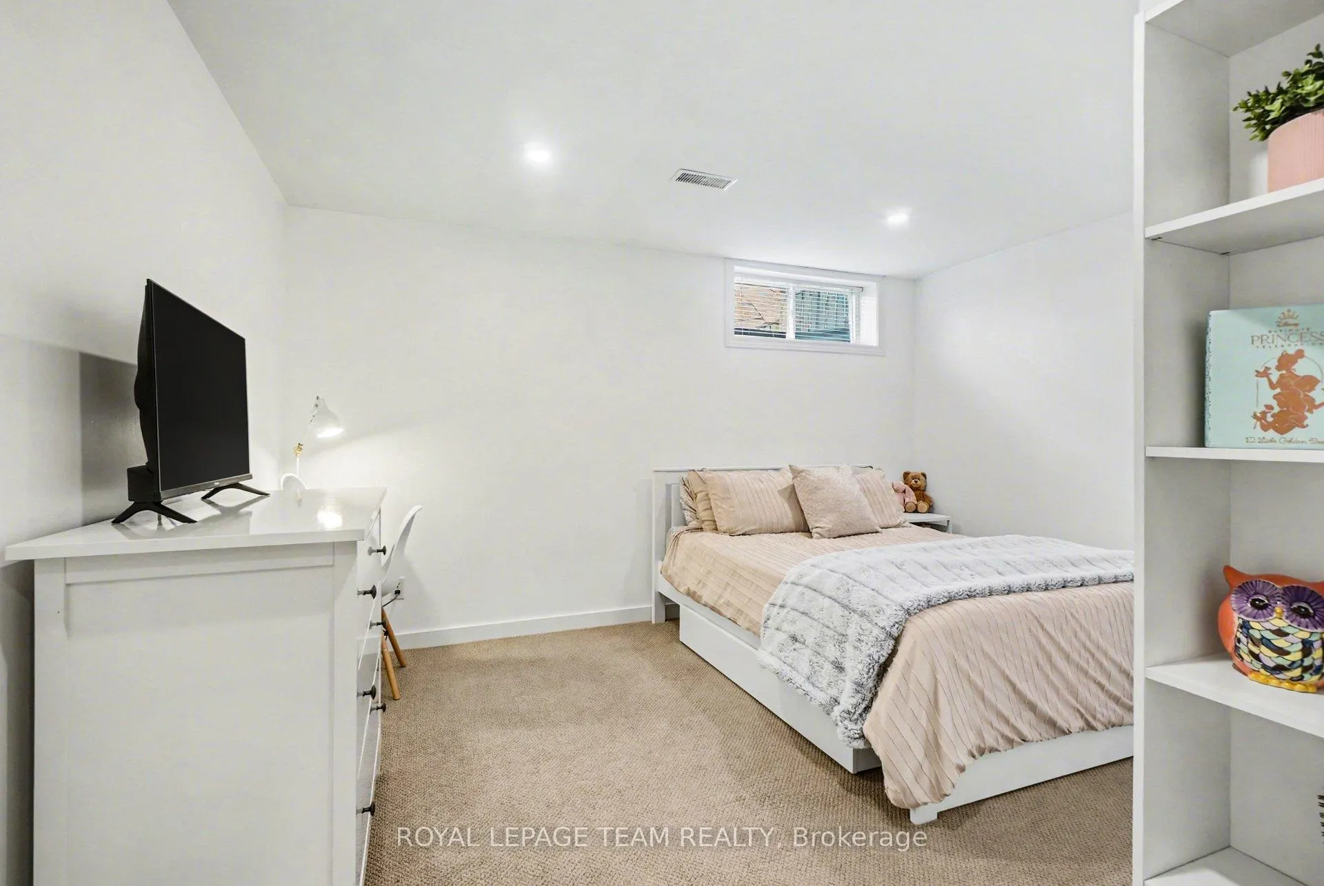 Photo 28 of 689 Vermillion Drive, Ottawa, Riverside South/Gloucester Glen — HOMEH