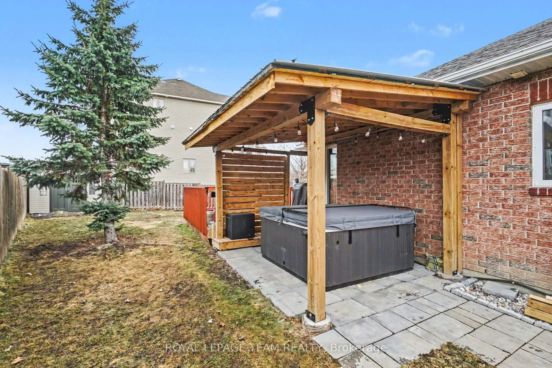 Photo 31 of 689 Vermillion Drive, Ottawa, Riverside South/Gloucester Glen — HOMEH