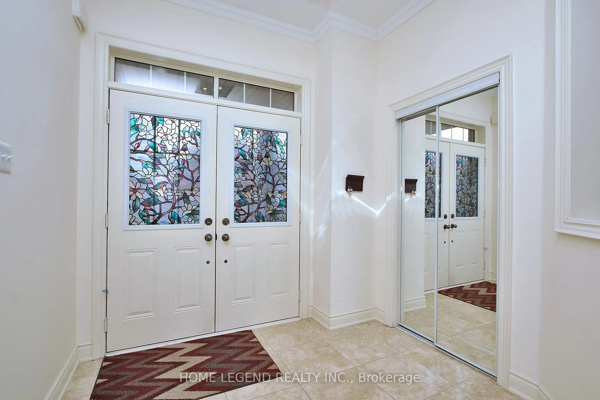 Photo 4 of 25 Bracknell Avenue, Markham, Berczy — HOMEH