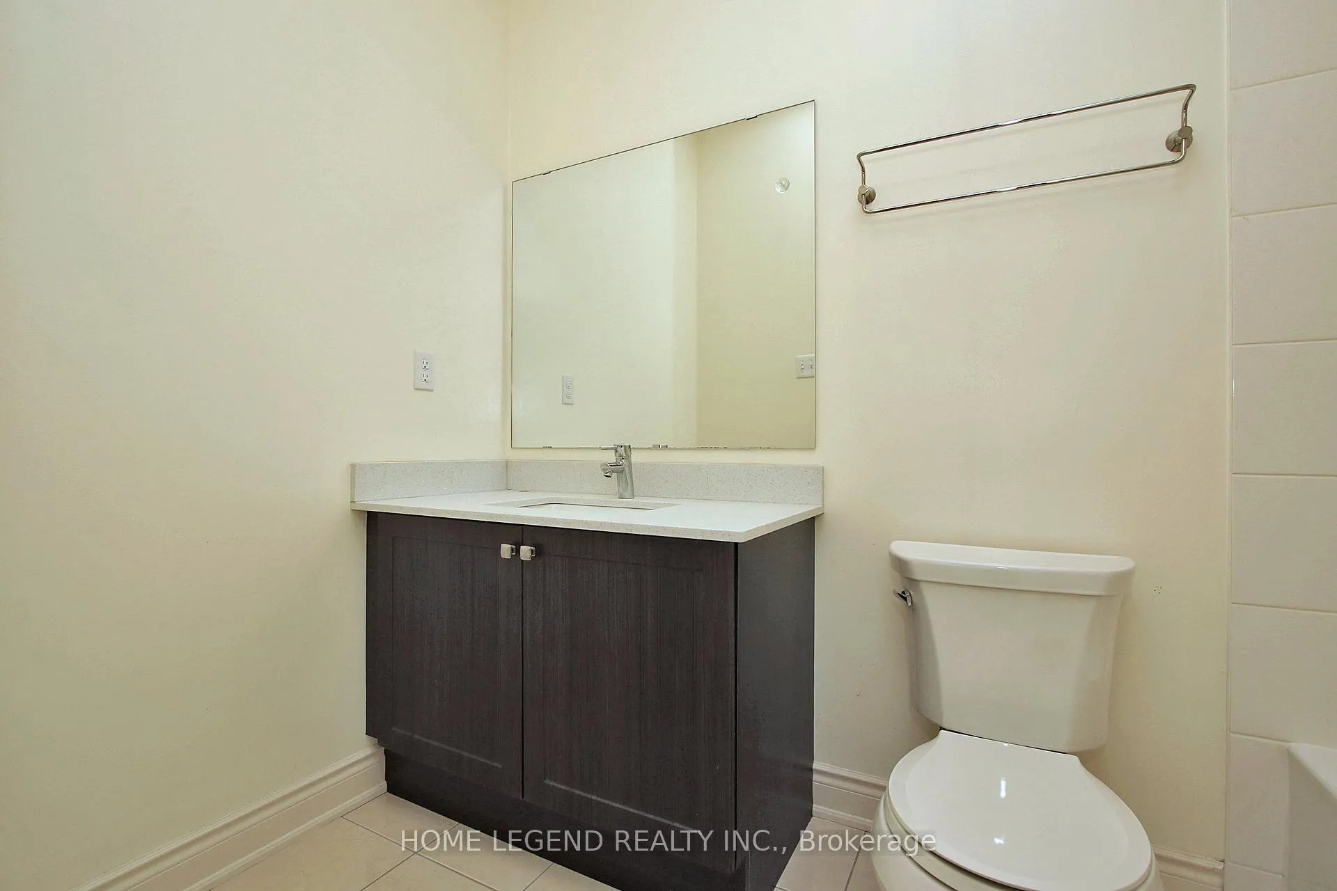 Photo 17 of 25 Bracknell Avenue, Markham, Berczy — HOMEH