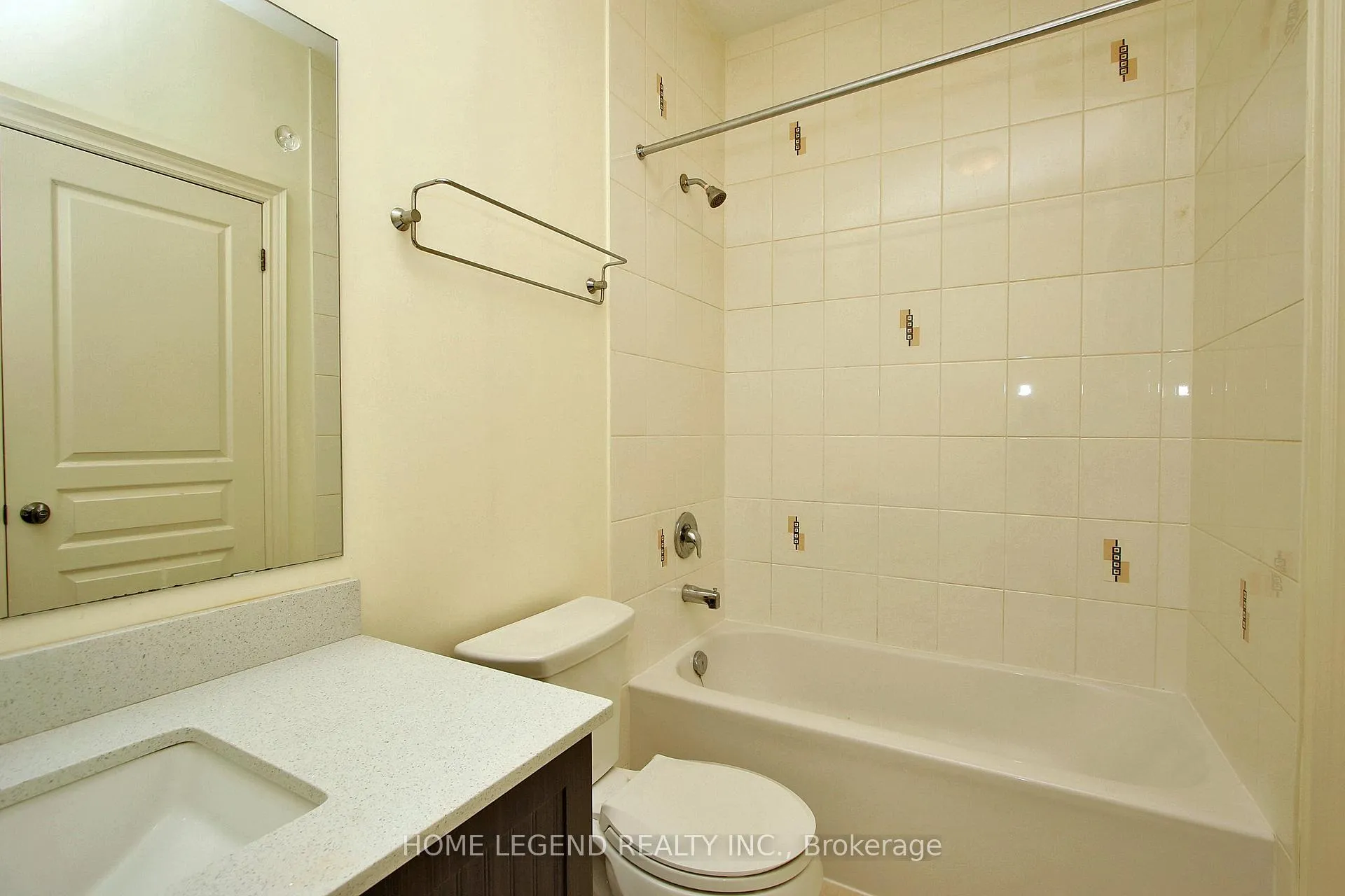 Photo 18 of 25 Bracknell Avenue, Markham, Berczy — HOMEH