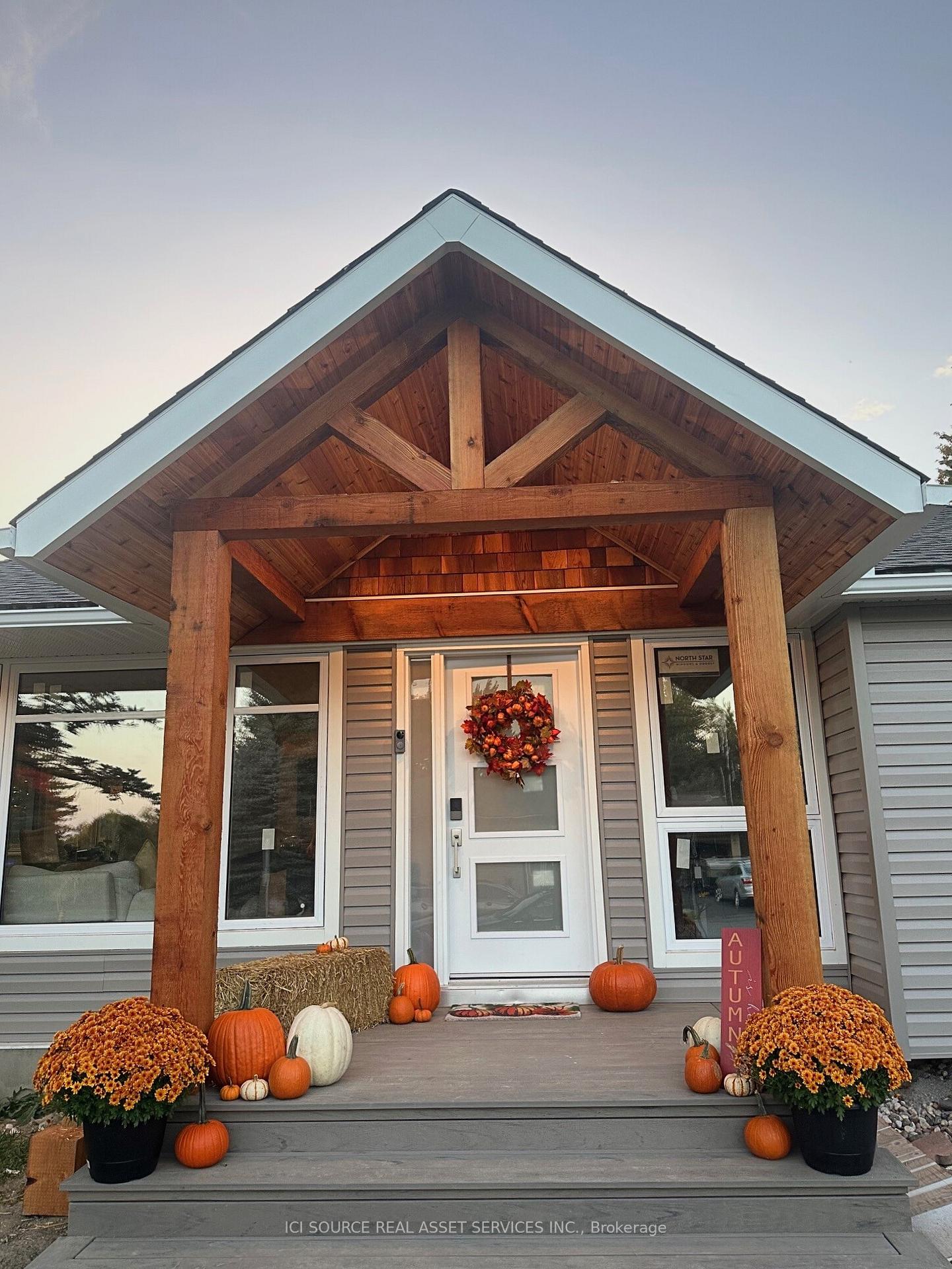 Photo 3 of 1125 Claire Place, Ottawa, Manotick Long Island & Nicholls Island — HOMEH