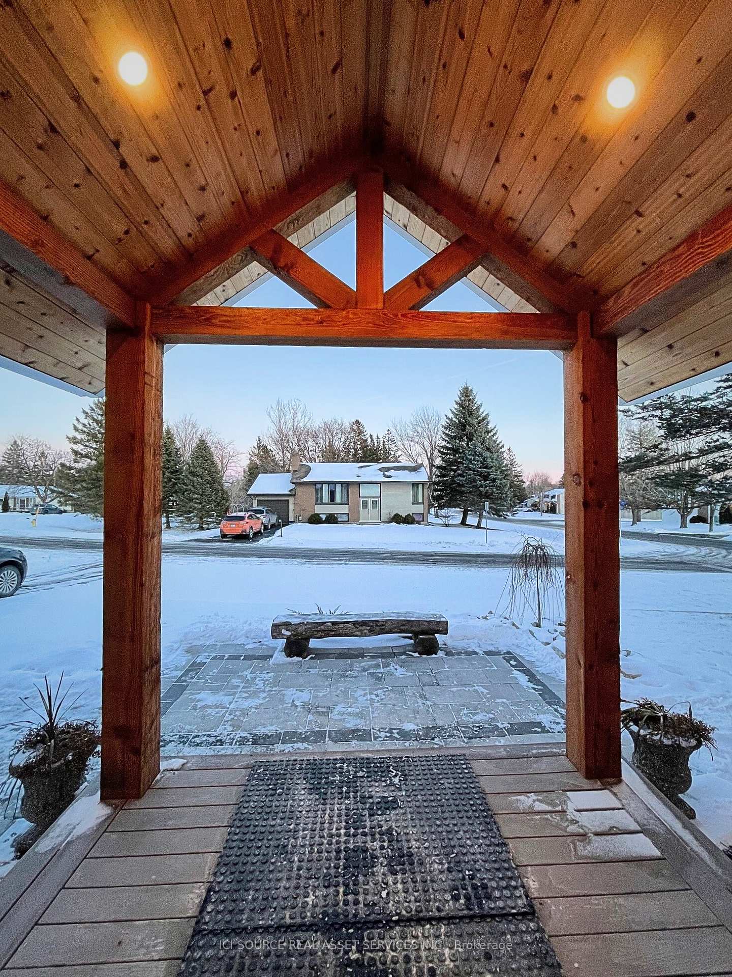 Photo 4 of 1125 Claire Place, Ottawa, Manotick Long Island & Nicholls Island — HOMEH
