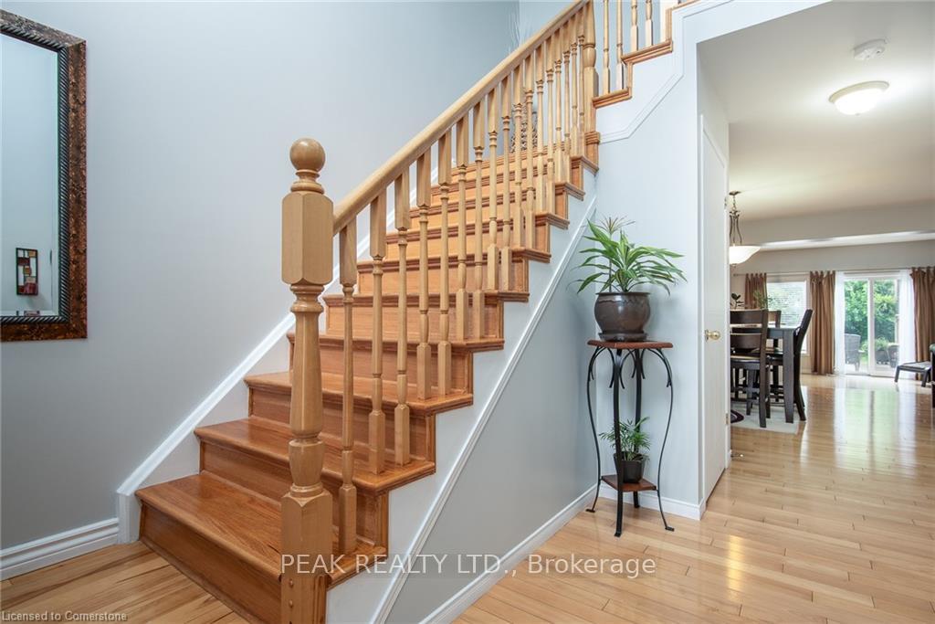 Photo 6 of 71 Dubrick Crescent, Kitchener — HOMEH