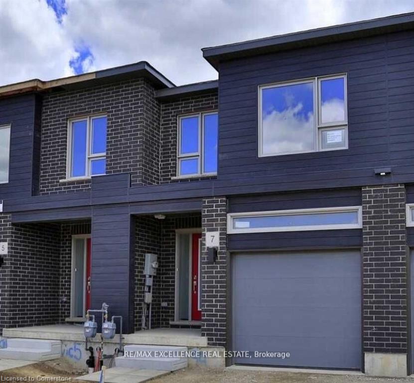 Front of 7 Pony Way