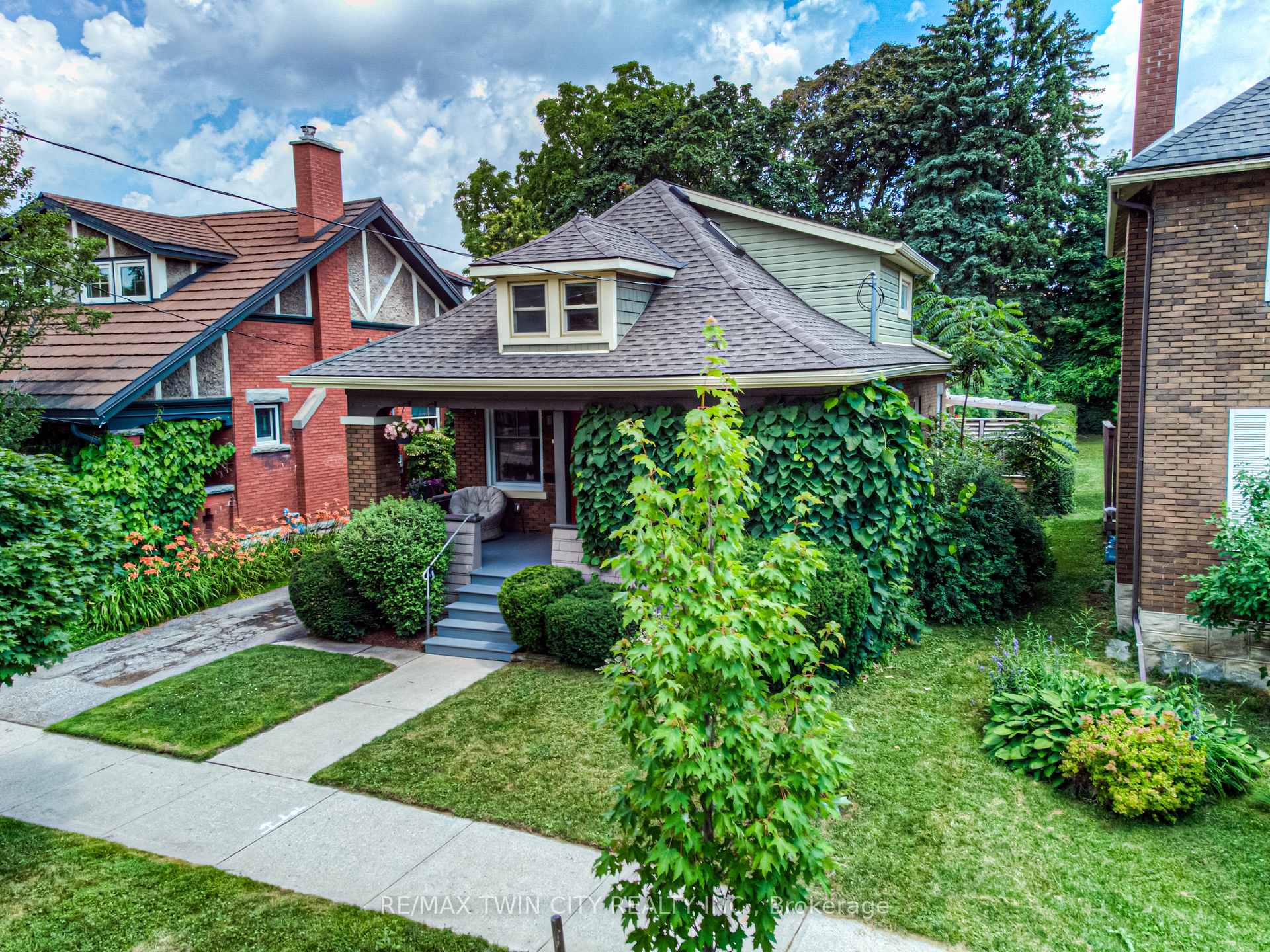 Photo 1 of 16 Lydia Street, Kitchener — HOMEH