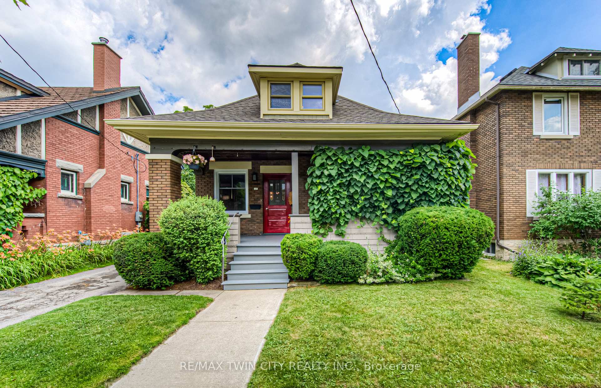 Photo 3 of 16 Lydia Street, Kitchener — HOMEH