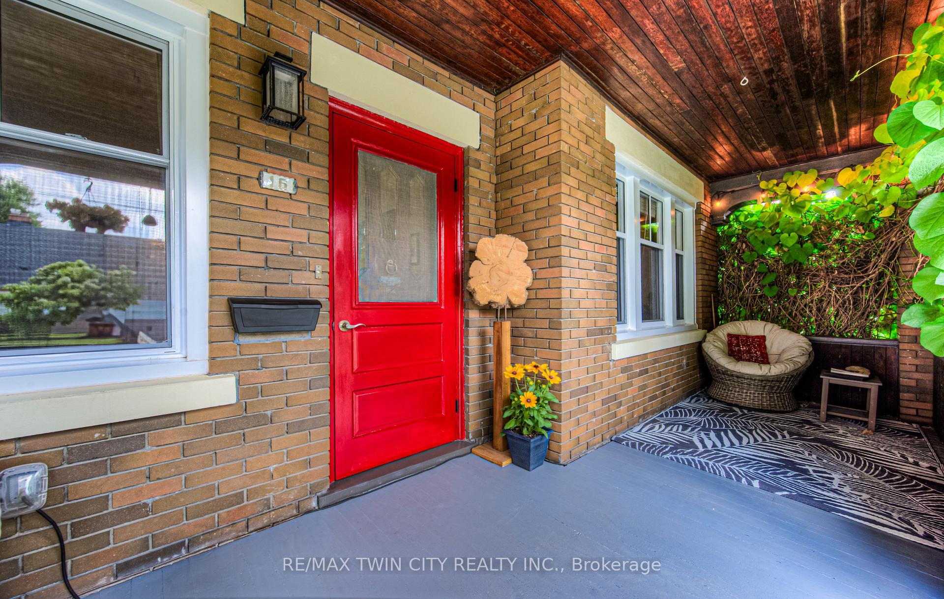 Photo 5 of 16 Lydia Street, Kitchener — HOMEH