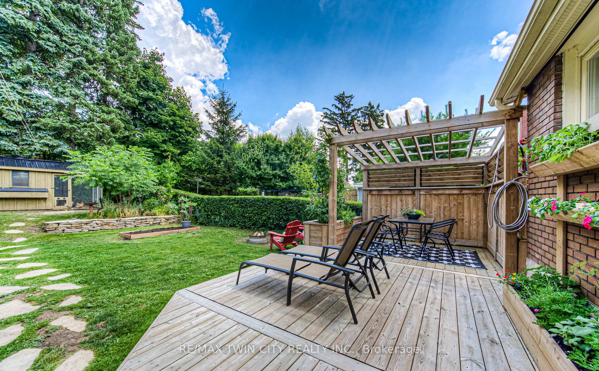 Photo 37 of 16 Lydia Street, Kitchener — HOMEH