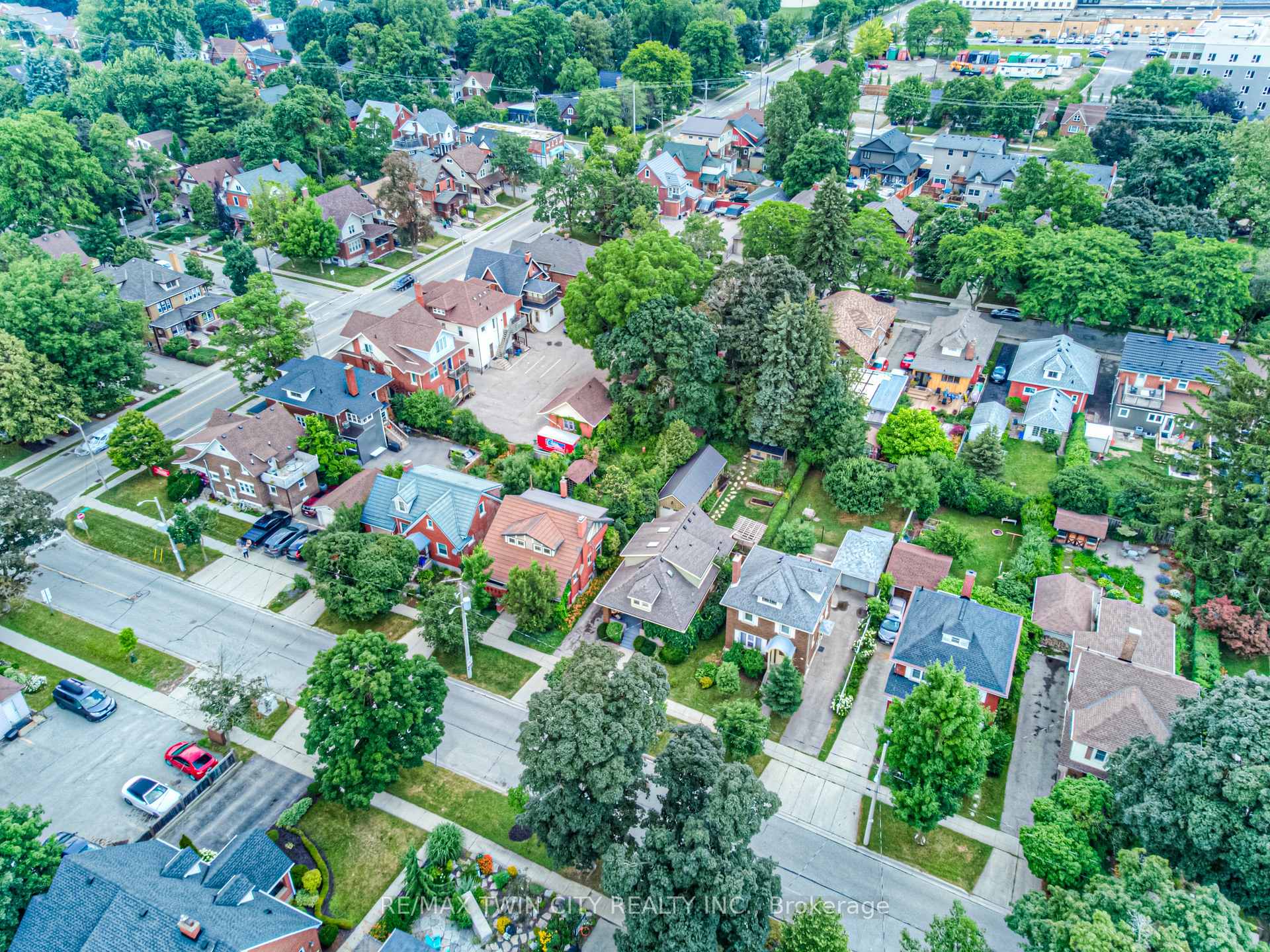 Photo 46 of 16 Lydia Street, Kitchener — HOMEH