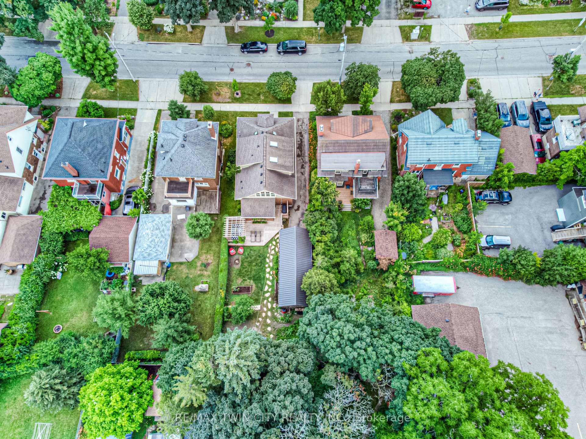 Photo 48 of 16 Lydia Street, Kitchener — HOMEH