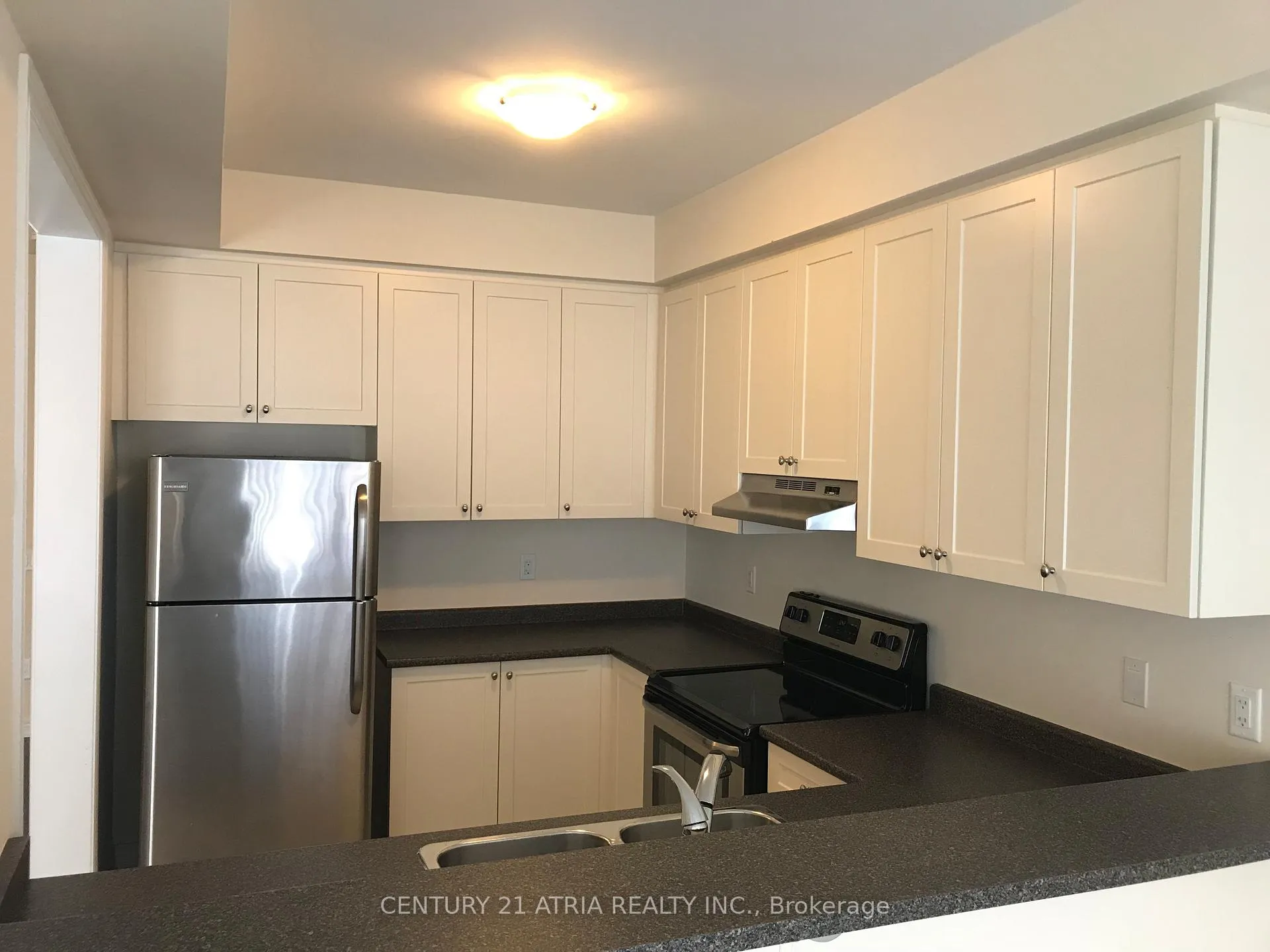 Photo 3 of 14 Sibbald Avenue, Markham, Berczy — HOMEH