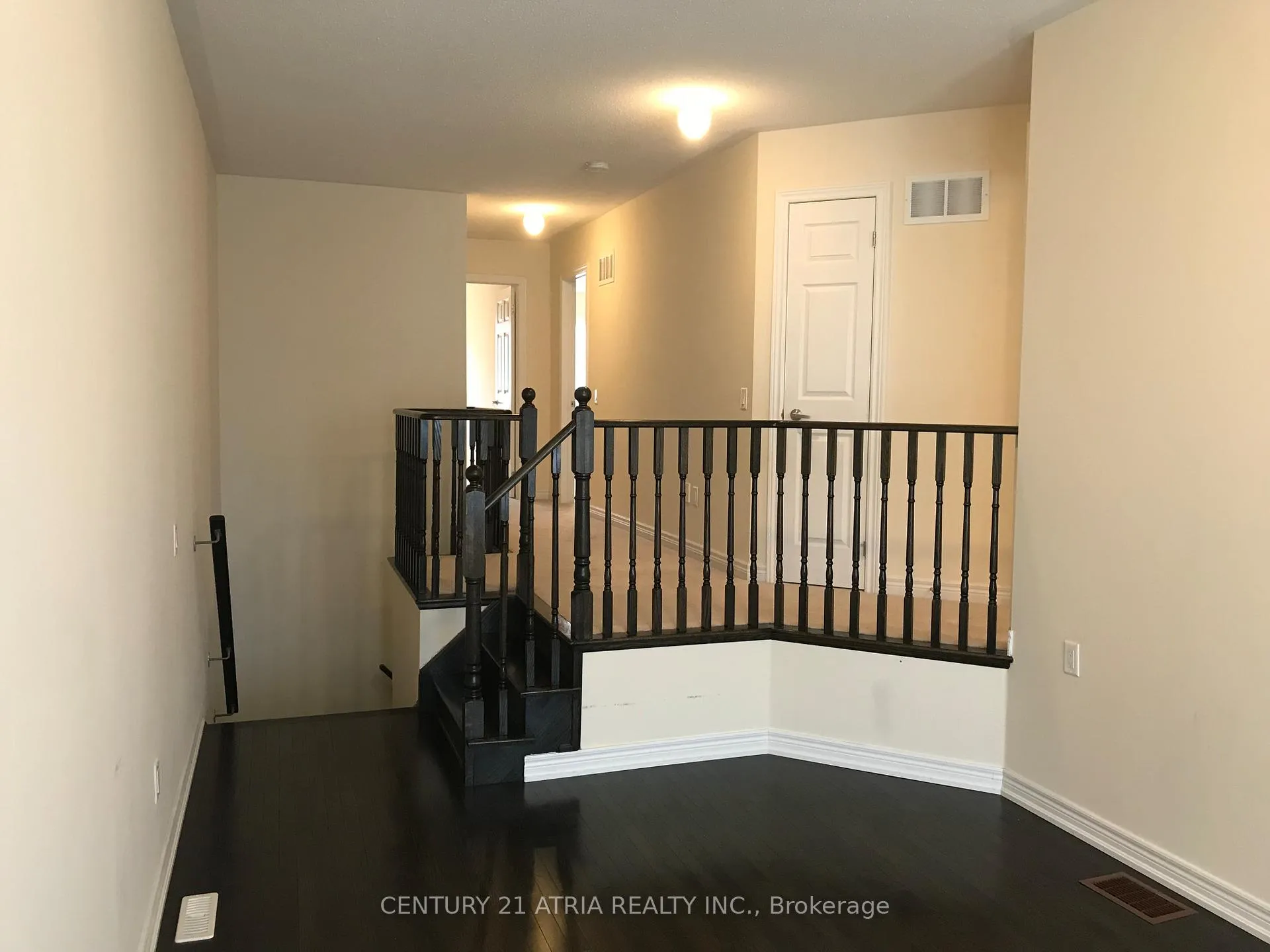 Photo 8 of 14 Sibbald Avenue, Markham, Berczy — HOMEH