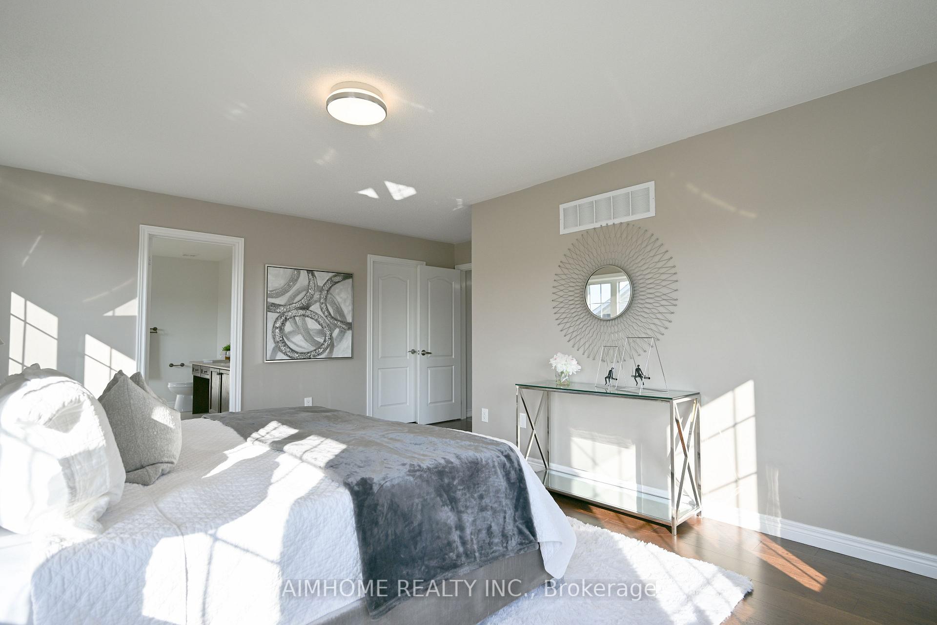 Photo 32 of 116 Landsdown Crescent, Markham, Wismer — HOMEH