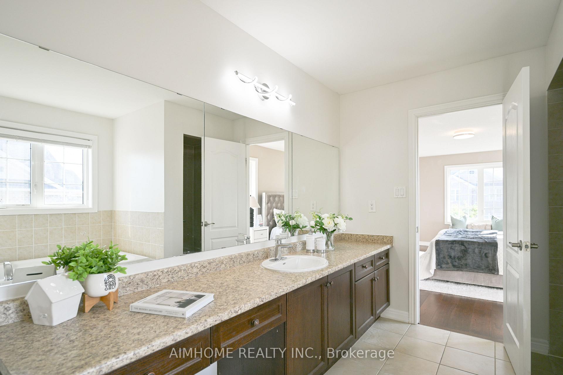 Photo 35 of 116 Landsdown Crescent, Markham, Wismer — HOMEH