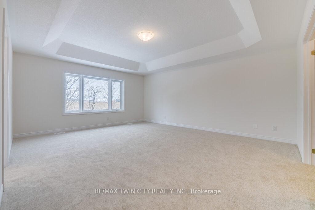 Photo 8 of 284 Broadacre Drive, Kitchener — HOMEH