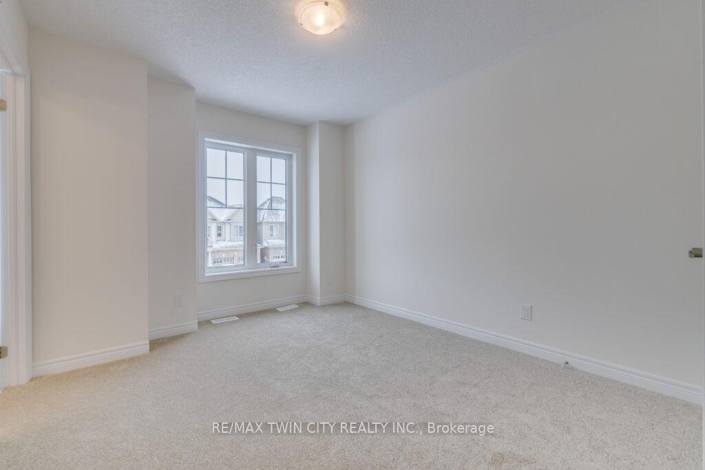 Photo 14 of 284 Broadacre Drive, Kitchener — HOMEH
