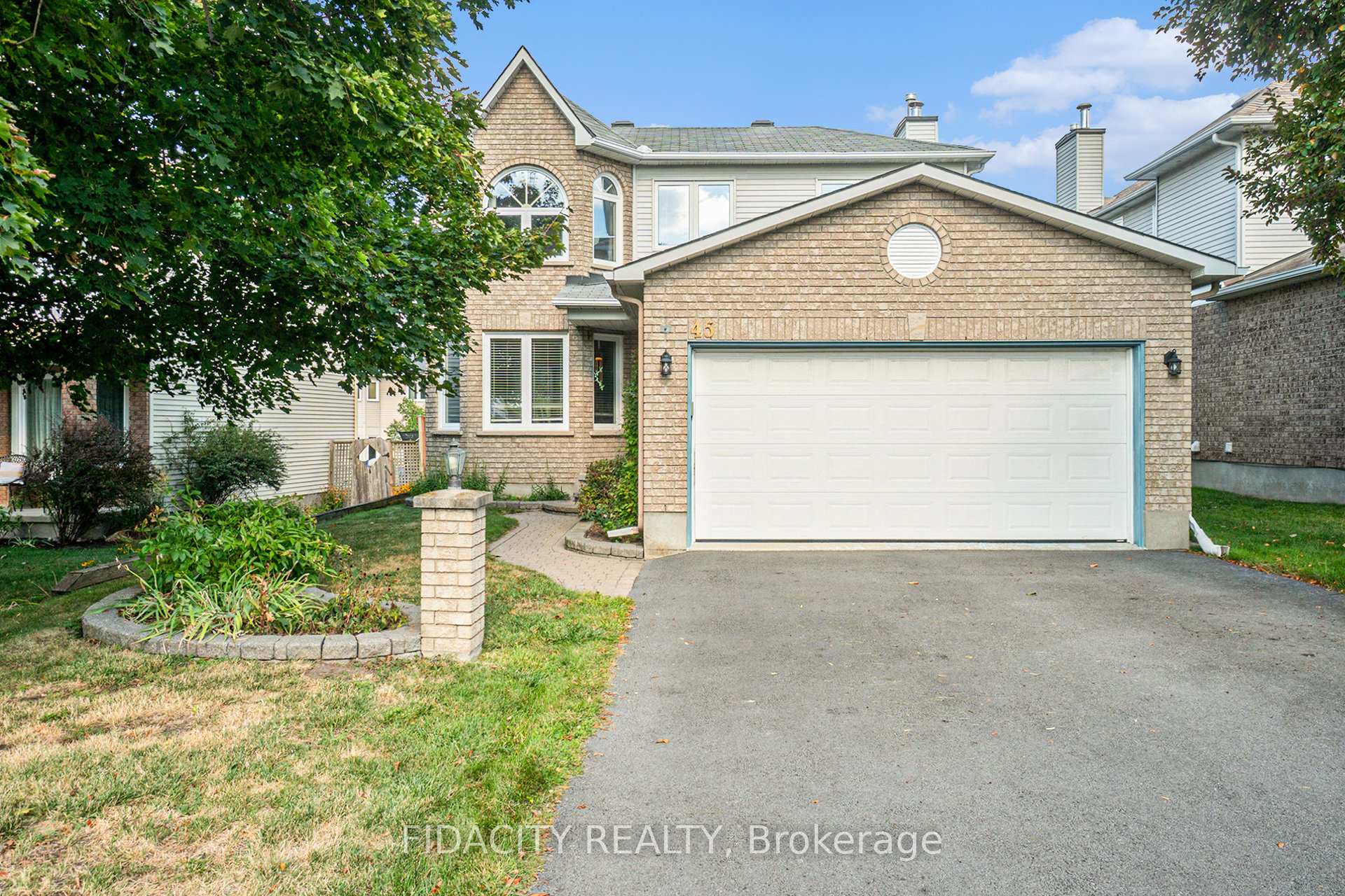 Photo 1 of 45 Rowe Drive, Ottawa, Kanata - Katimavik — HOMEH