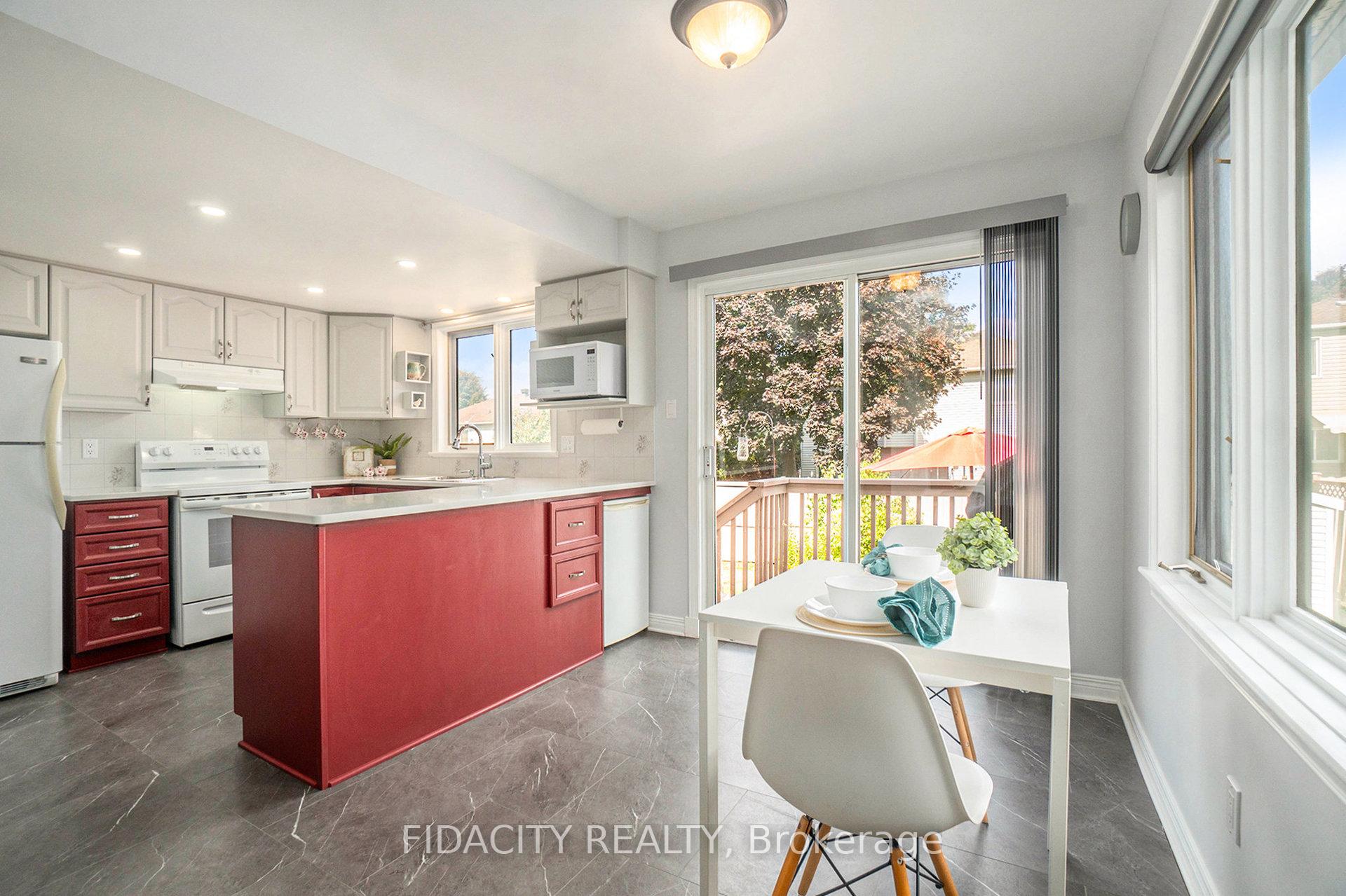Photo 7 of 45 Rowe Drive, Ottawa, Kanata - Katimavik — HOMEH