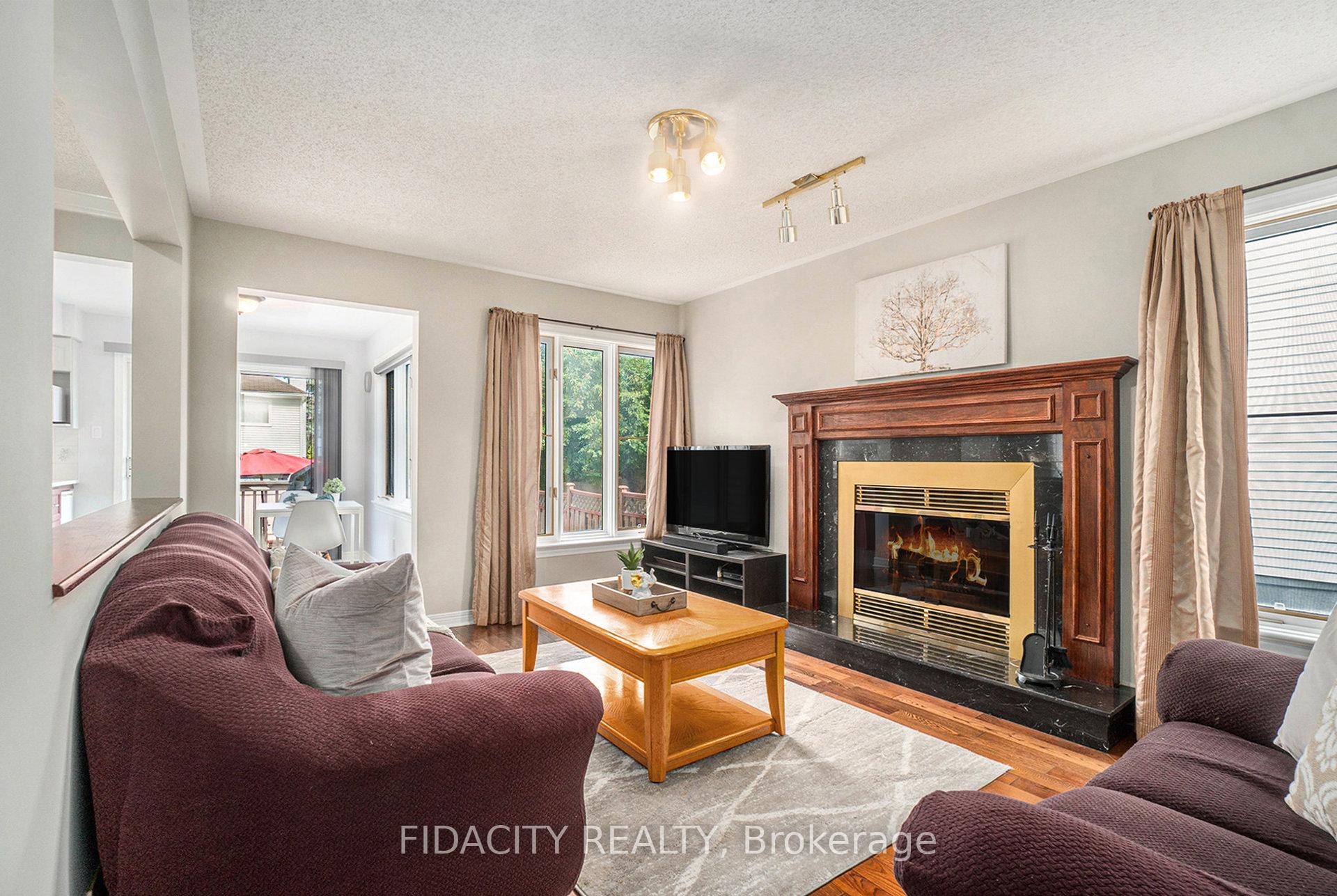 Photo 14 of 45 Rowe Drive, Ottawa, Kanata - Katimavik — HOMEH