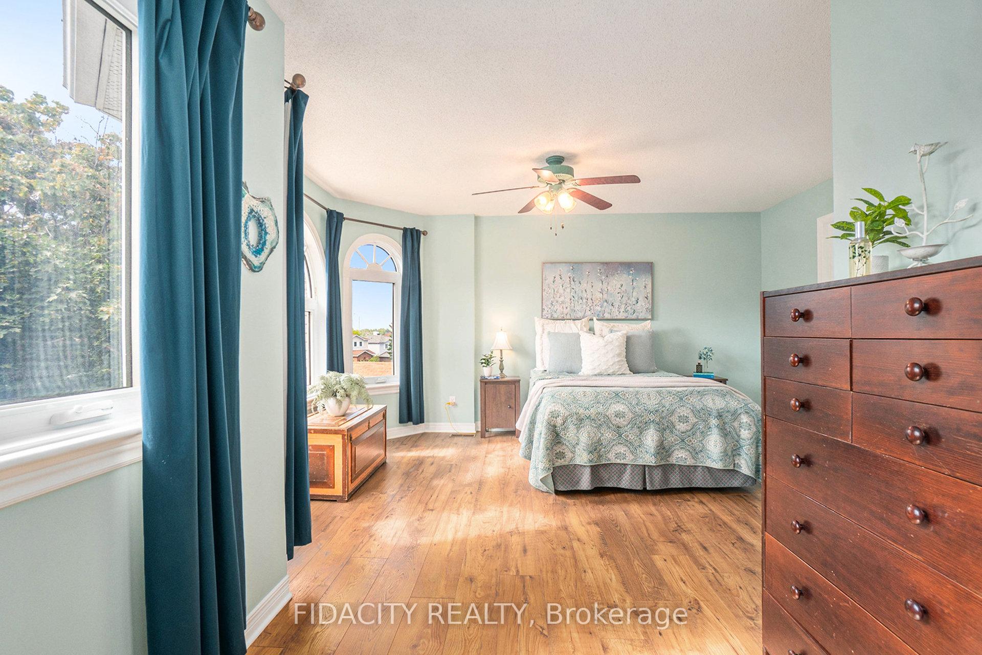 Photo 17 of 45 Rowe Drive, Ottawa, Kanata - Katimavik — HOMEH