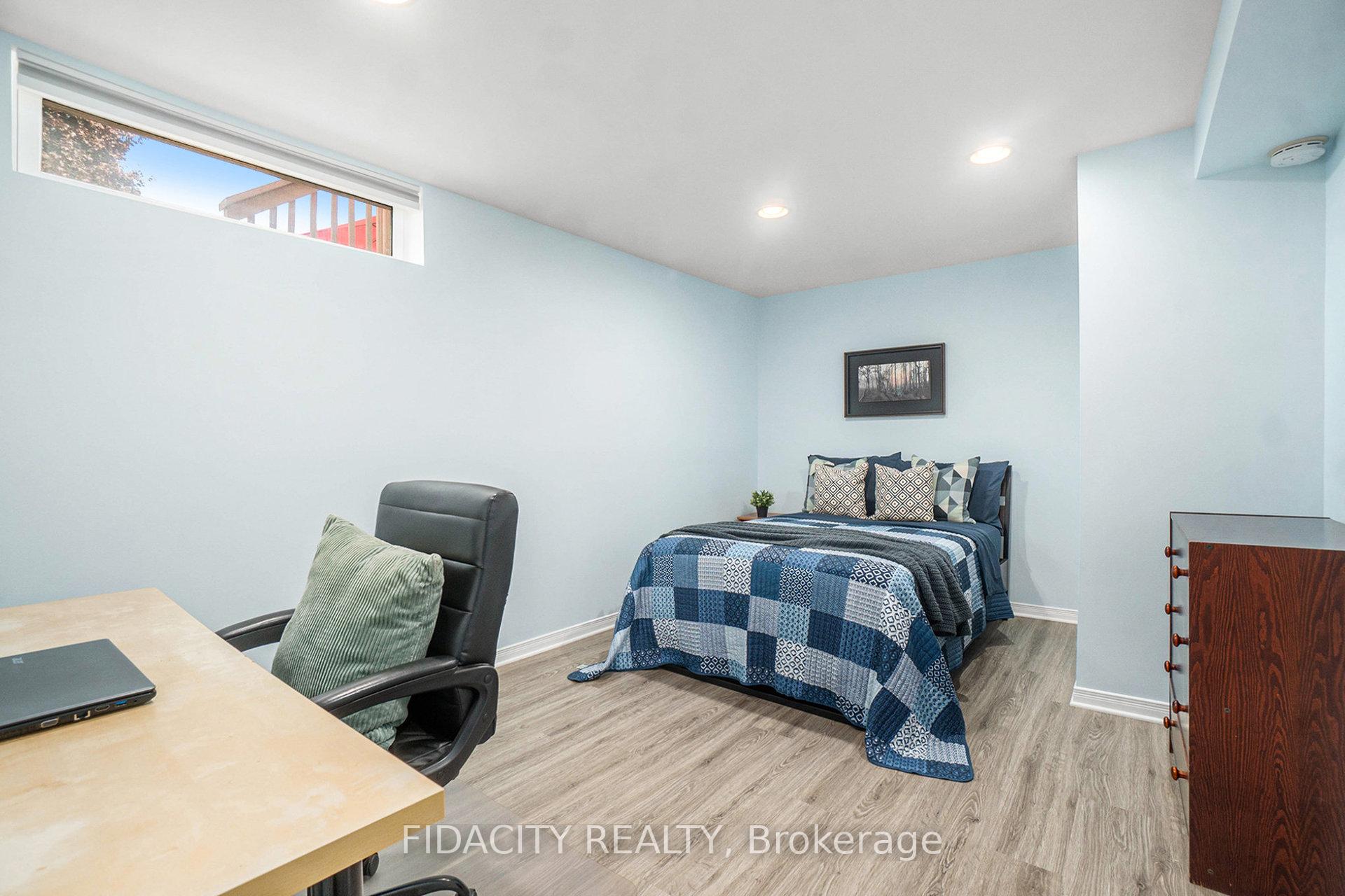Photo 27 of 45 Rowe Drive, Ottawa, Kanata - Katimavik — HOMEH