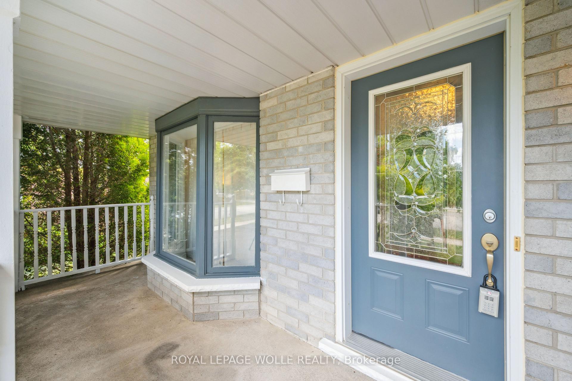 Photo 4 of 55 Monte Carlo Street, Kitchener — HOMEH