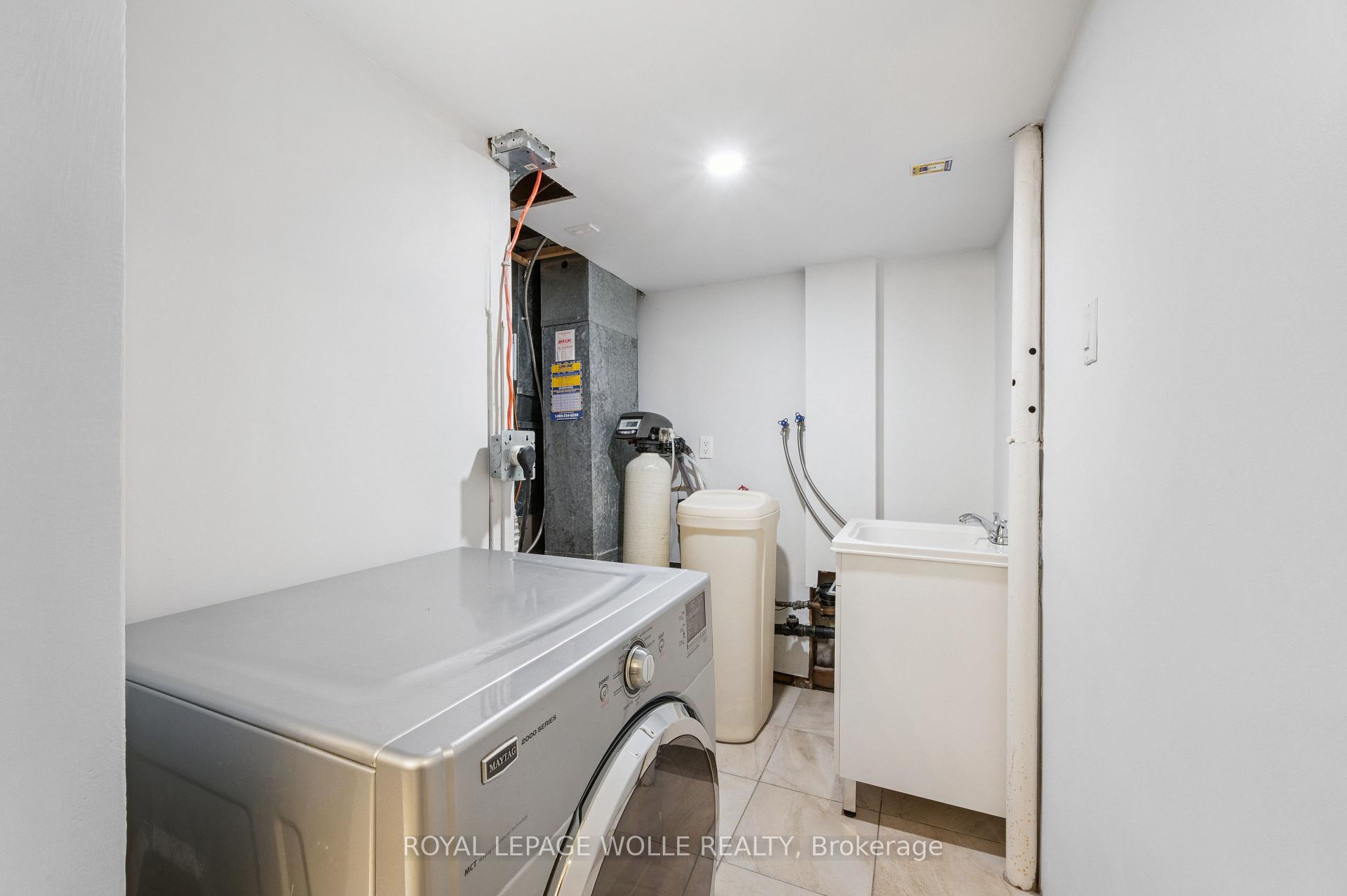 Photo 31 of 55 Monte Carlo Street, Kitchener — HOMEH