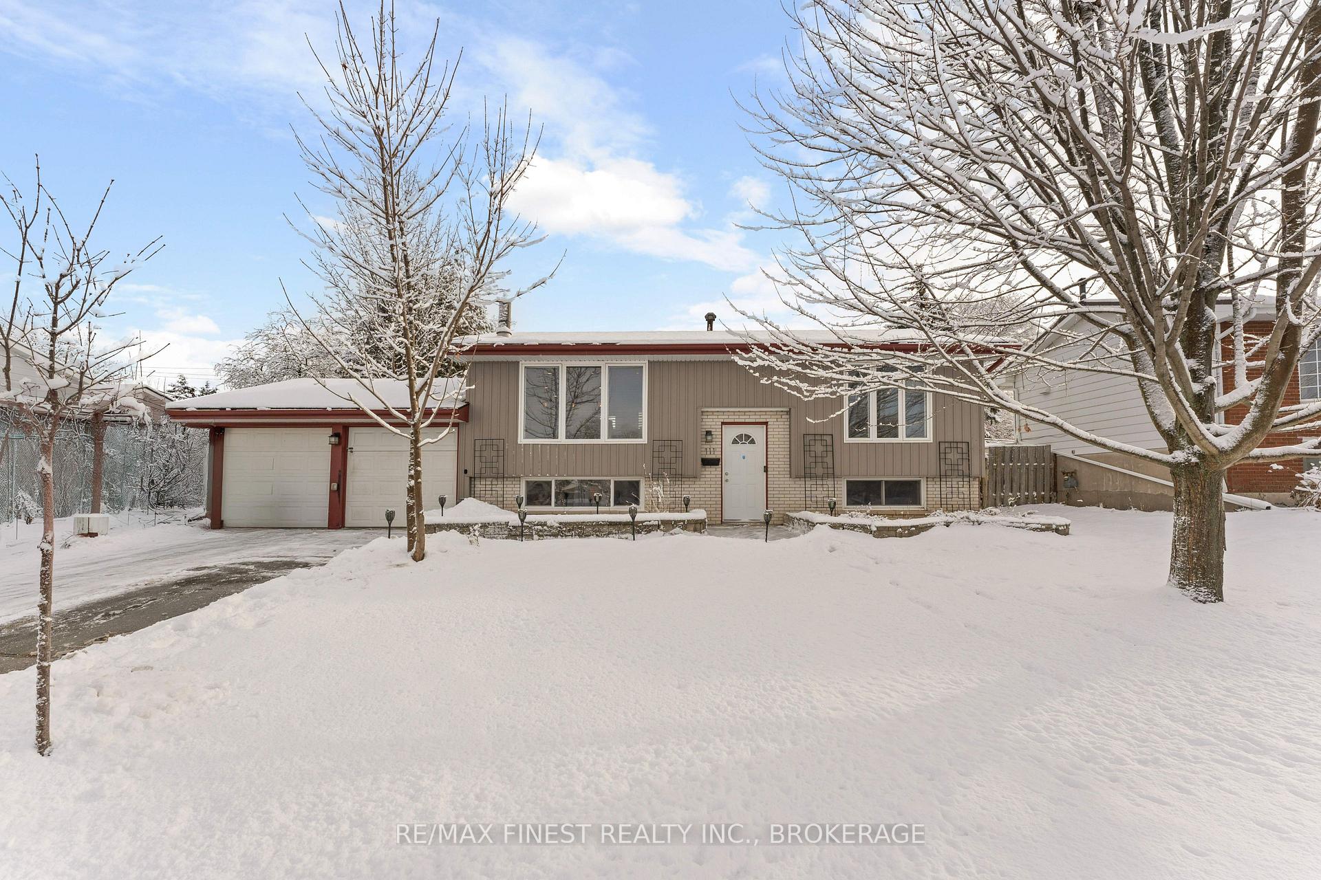 Photo 1 of 111 Manitou Crescent, Loyalist, Amherstview — HOMEH