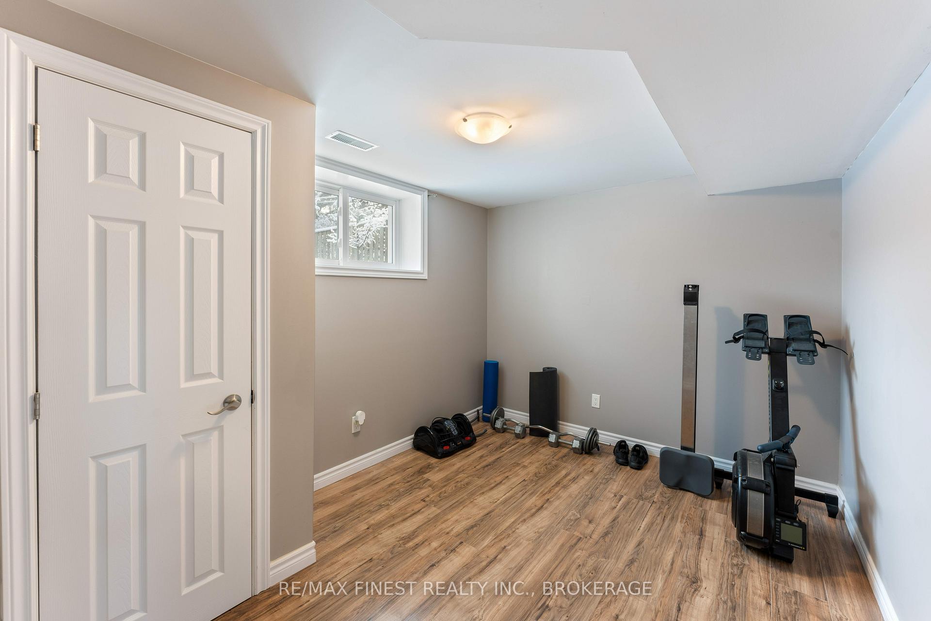 Photo 24 of 111 Manitou Crescent, Loyalist, Amherstview — HOMEH