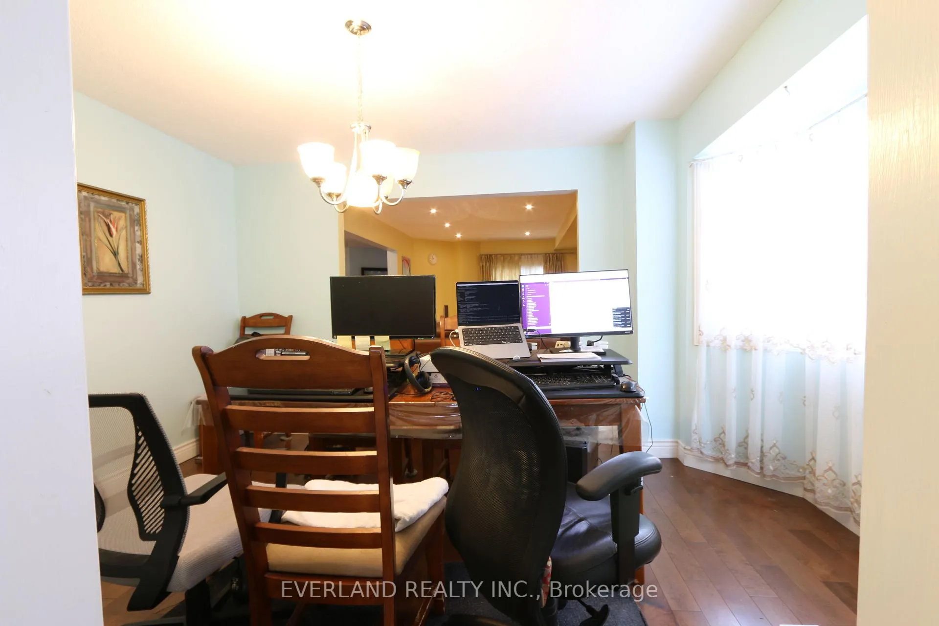 Photo 22 of 28 Bauer Crescent, Markham, Unionville — HOMEH