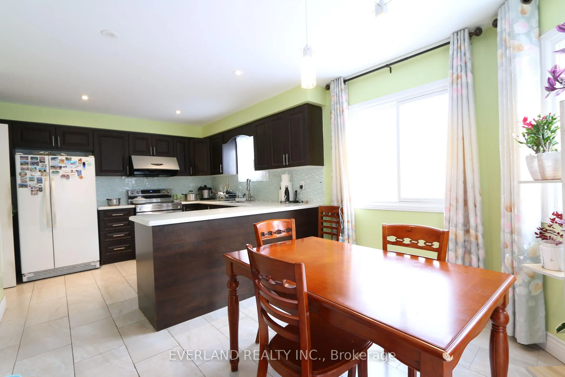 Photo 27 of 28 Bauer Crescent, Markham, Unionville — HOMEH