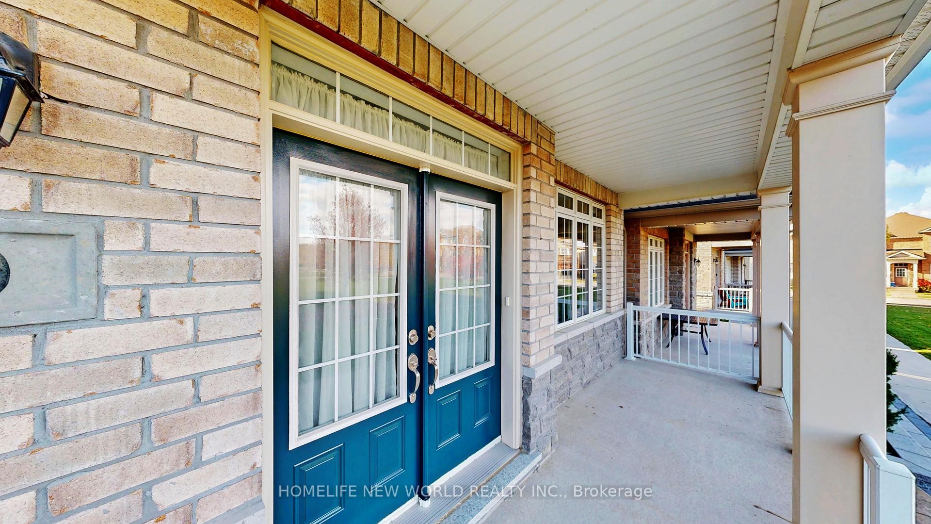 Photo 4 of 10 Elphee Lane, Markham, Cornell — HOMEH