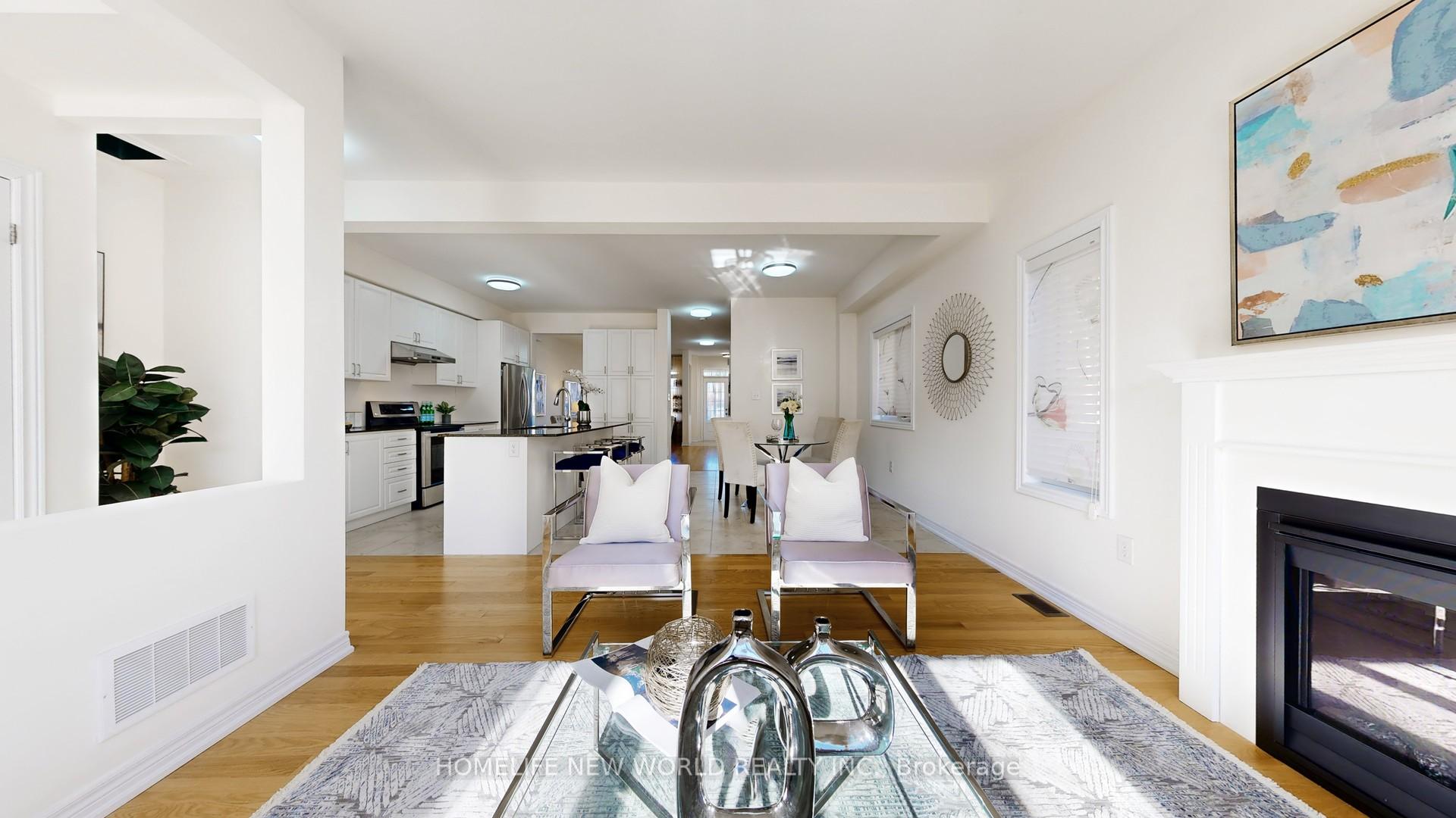 Photo 13 of 10 Elphee Lane, Markham, Cornell — HOMEH
