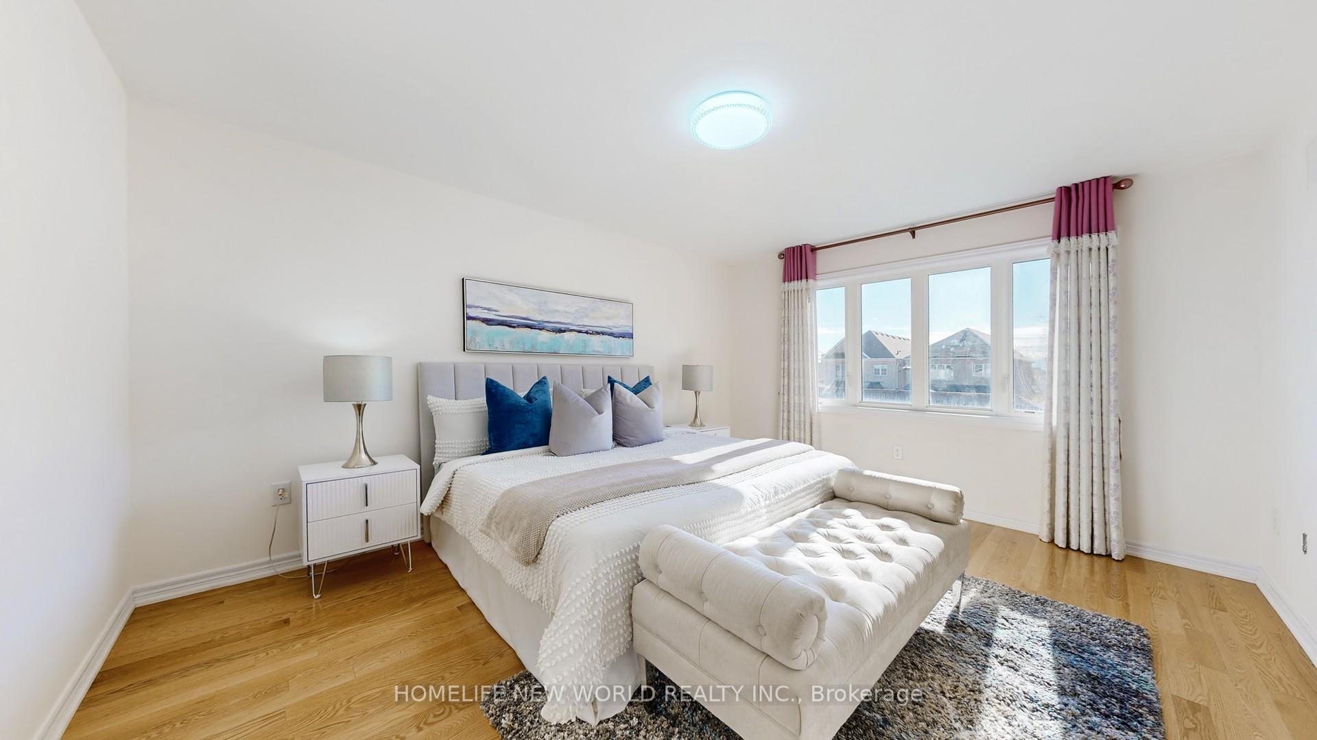 Photo 21 of 10 Elphee Lane, Markham, Cornell — HOMEH