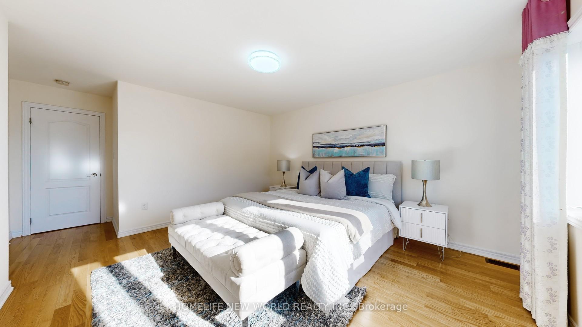 Photo 23 of 10 Elphee Lane, Markham, Cornell — HOMEH