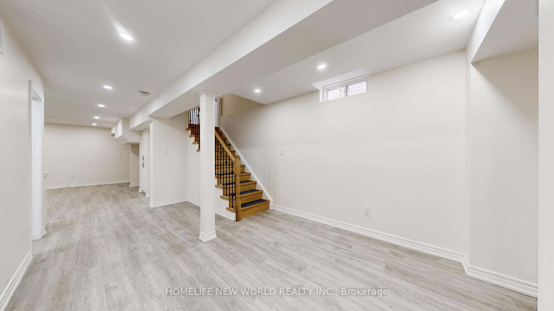 Photo 36 of 10 Elphee Lane, Markham, Cornell — HOMEH