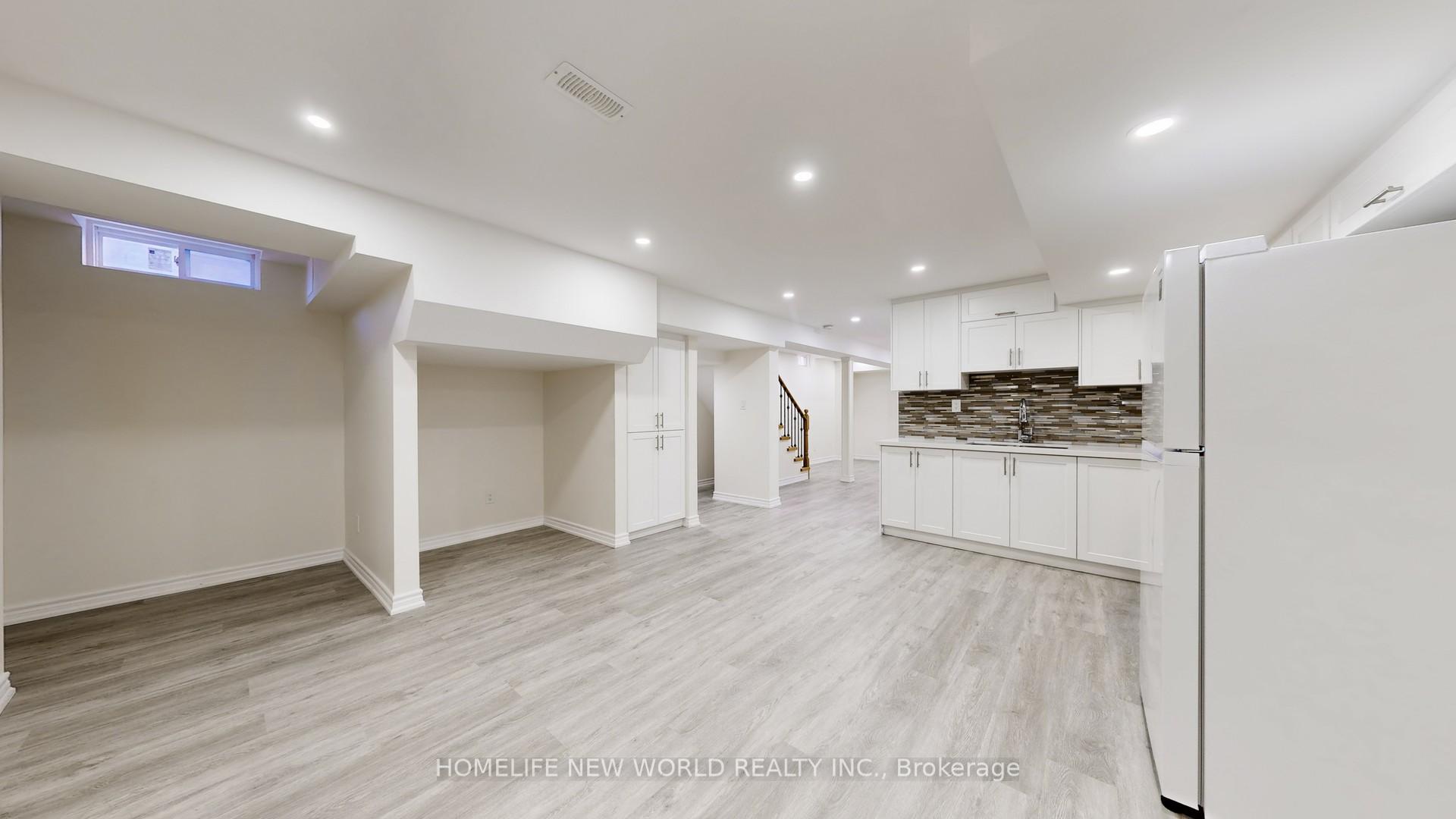 Photo 37 of 10 Elphee Lane, Markham, Cornell — HOMEH