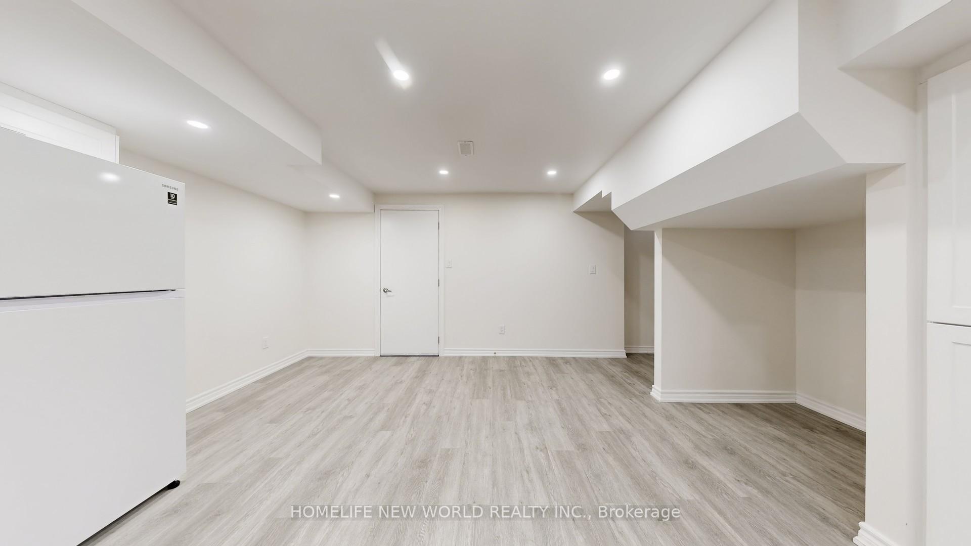 Photo 40 of 10 Elphee Lane, Markham, Cornell — HOMEH