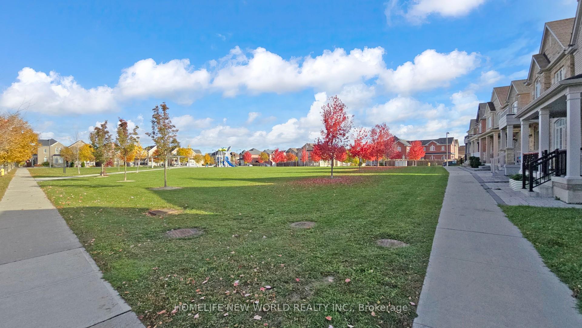 Photo 50 of 10 Elphee Lane, Markham, Cornell — HOMEH