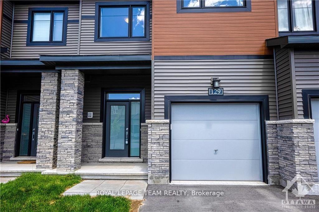 Photo 2 of 129 Natare Place, Ottawa, Kanata - Kanata Lakes/Heritage Hills — HOMEH