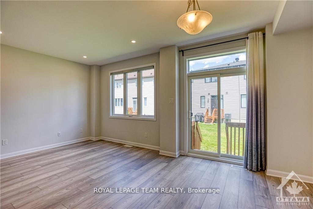 Photo 10 of 129 Natare Place, Ottawa, Kanata - Kanata Lakes/Heritage Hills — HOMEH